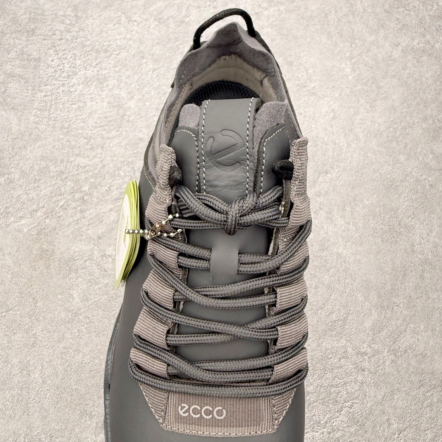 ECCo爱步 Biom C Trail 时尚简约牛皮减震耐磨低帮休闲跑步鞋 ECCO以三大核心特征为依托