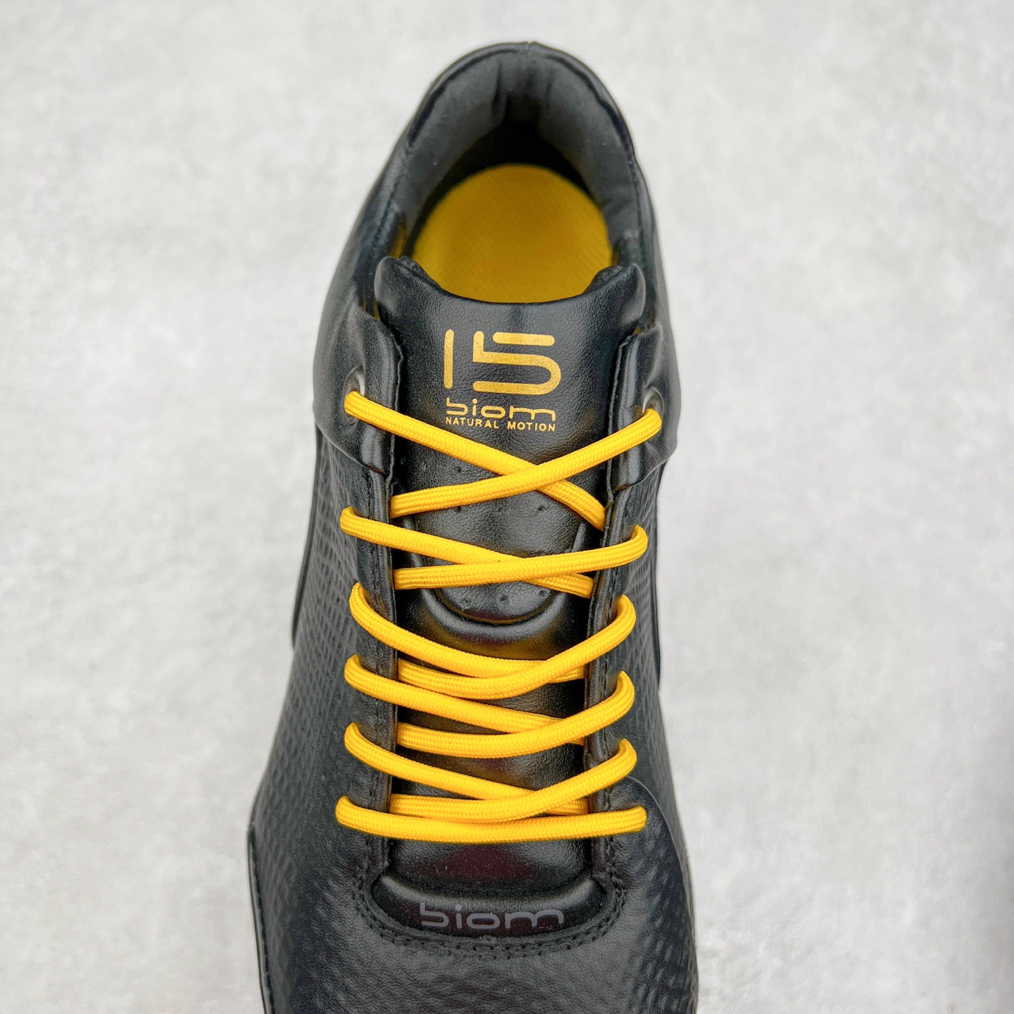 ECCo爱步 Biom C Trail 时尚简约牛皮减震耐磨低帮休闲跑步鞋 ECCO以三大核心特征为依托