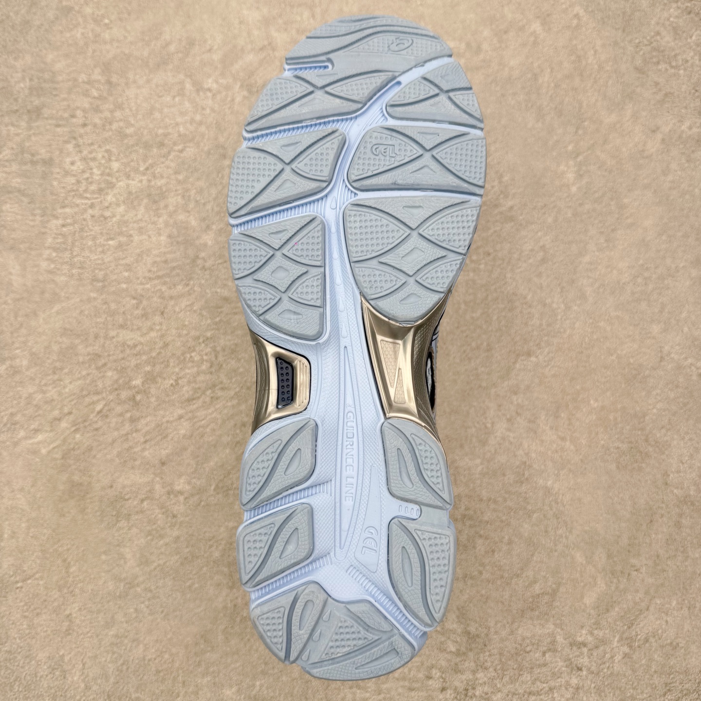 ASICS Gel-Cumulus 16 TG 联名款舒适 低帮跑步鞋 男女同款 男女同款 ASICS（