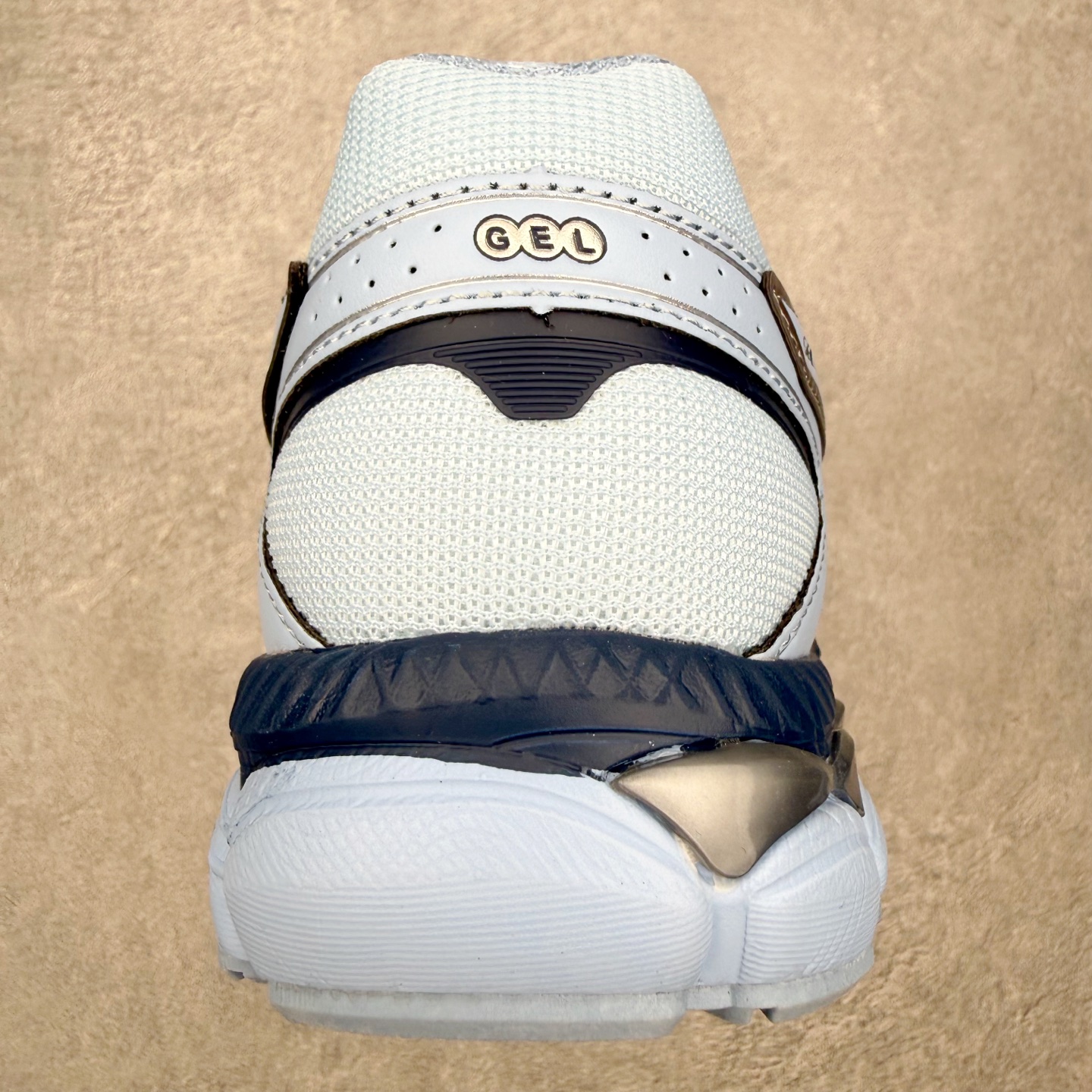 ASICS Gel-Cumulus 16 TG 联名款舒适 低帮跑步鞋 男女同款 男女同款 ASICS（