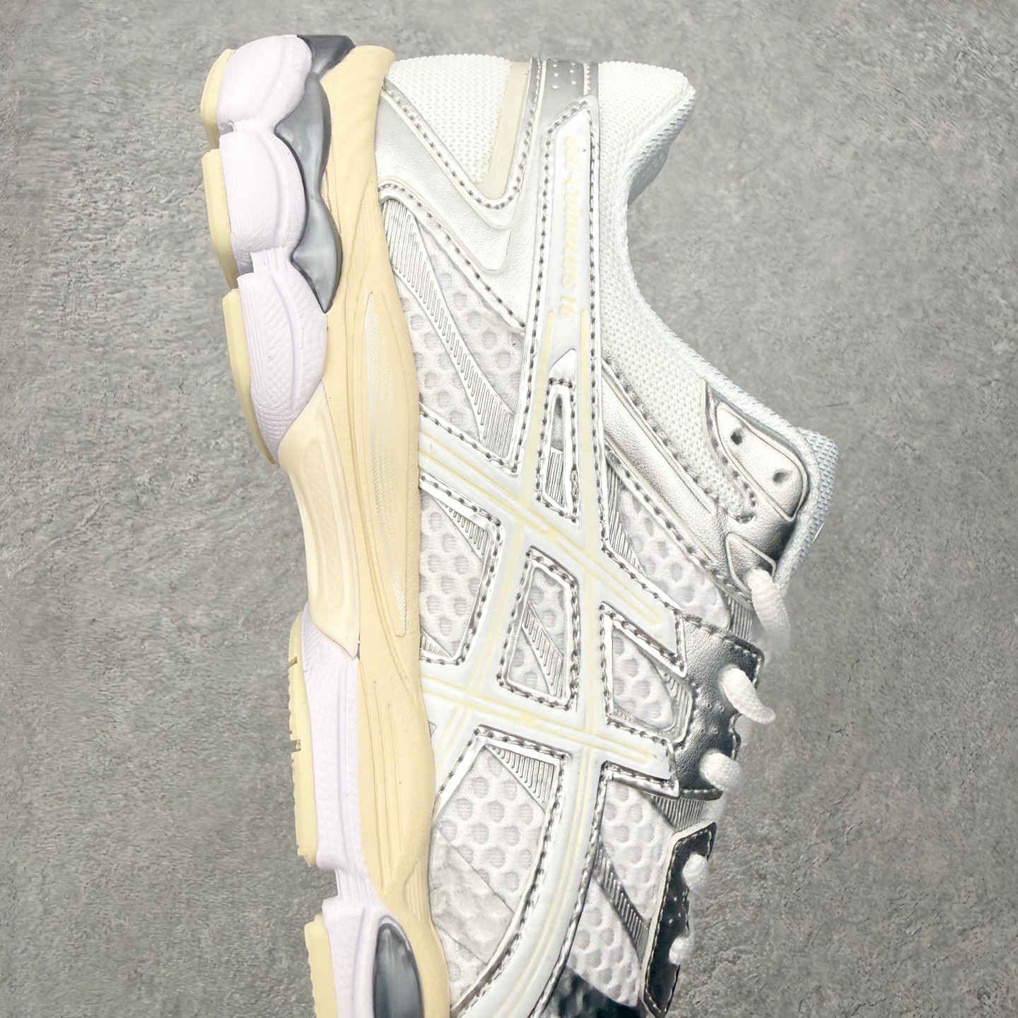 ASICS Gel-Cumulus 16 TG 联名款舒适 低帮跑步鞋 男女同款 男女同款 ASICS（