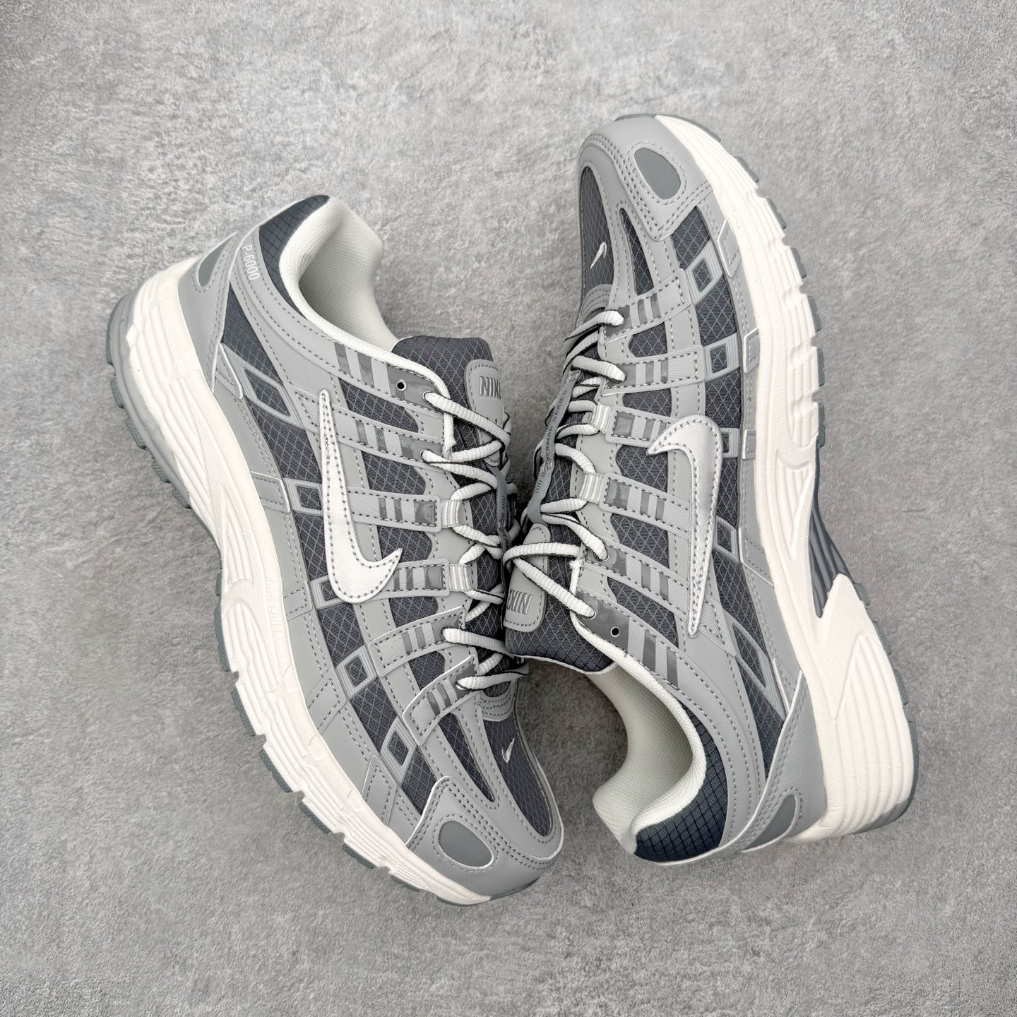 NK P-6000 系列低帮复古老爹风休闲运动舒适慢跑鞋 IQ6590-002 融合 Pegasus 过