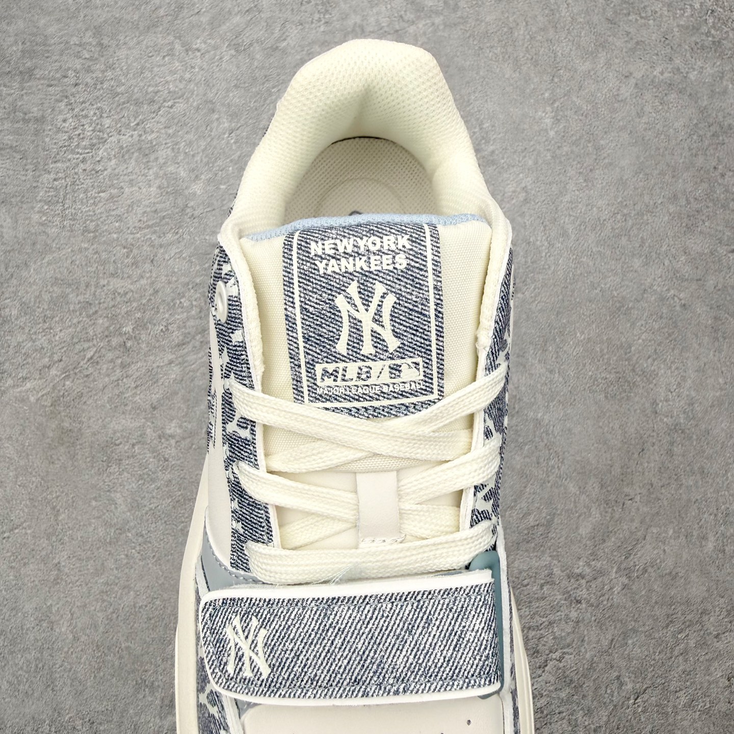 MLB Chunky Liner 舒适时尚低帮生活休闲鞋 男女同款 MLB是韩国F&F旗下潮流服装品牌，