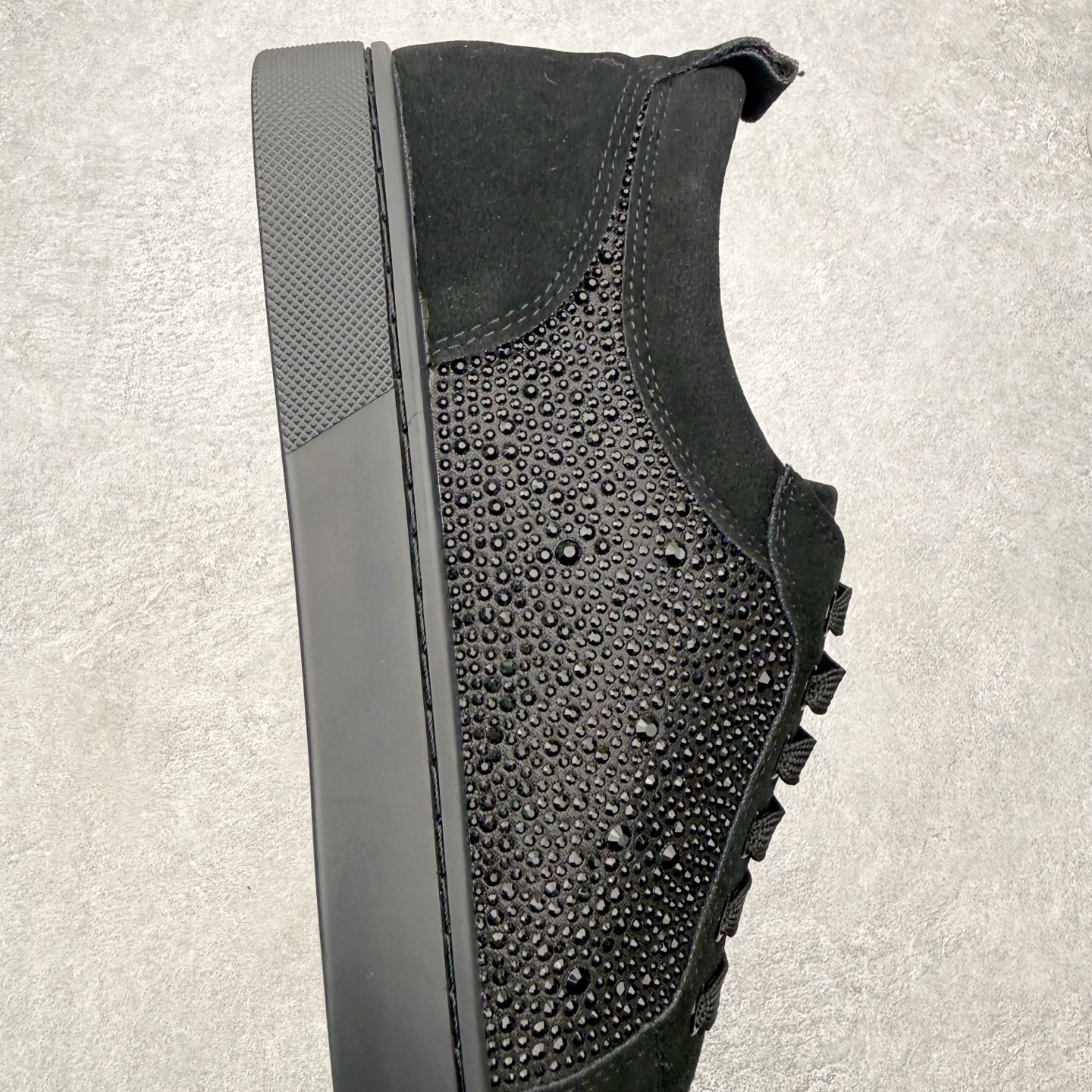 ＃莞产 Christian Louboutin CL（路铂廷） 红底鞋 男鞋低帮红底鞋水钻系带运动休闲板
