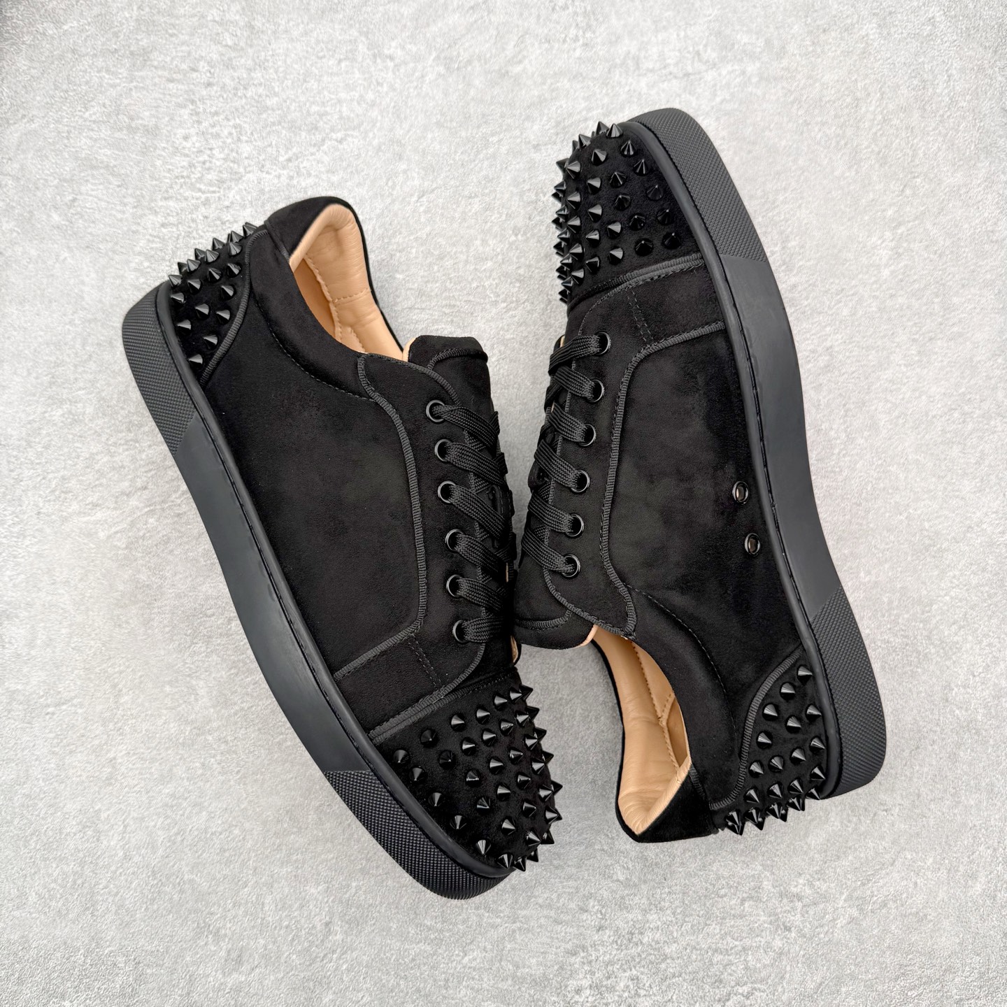 ＃莞产 Christian Louboutin CL（路铂廷） 红底鞋 男鞋低帮红底鞋水钻系带运动休闲板