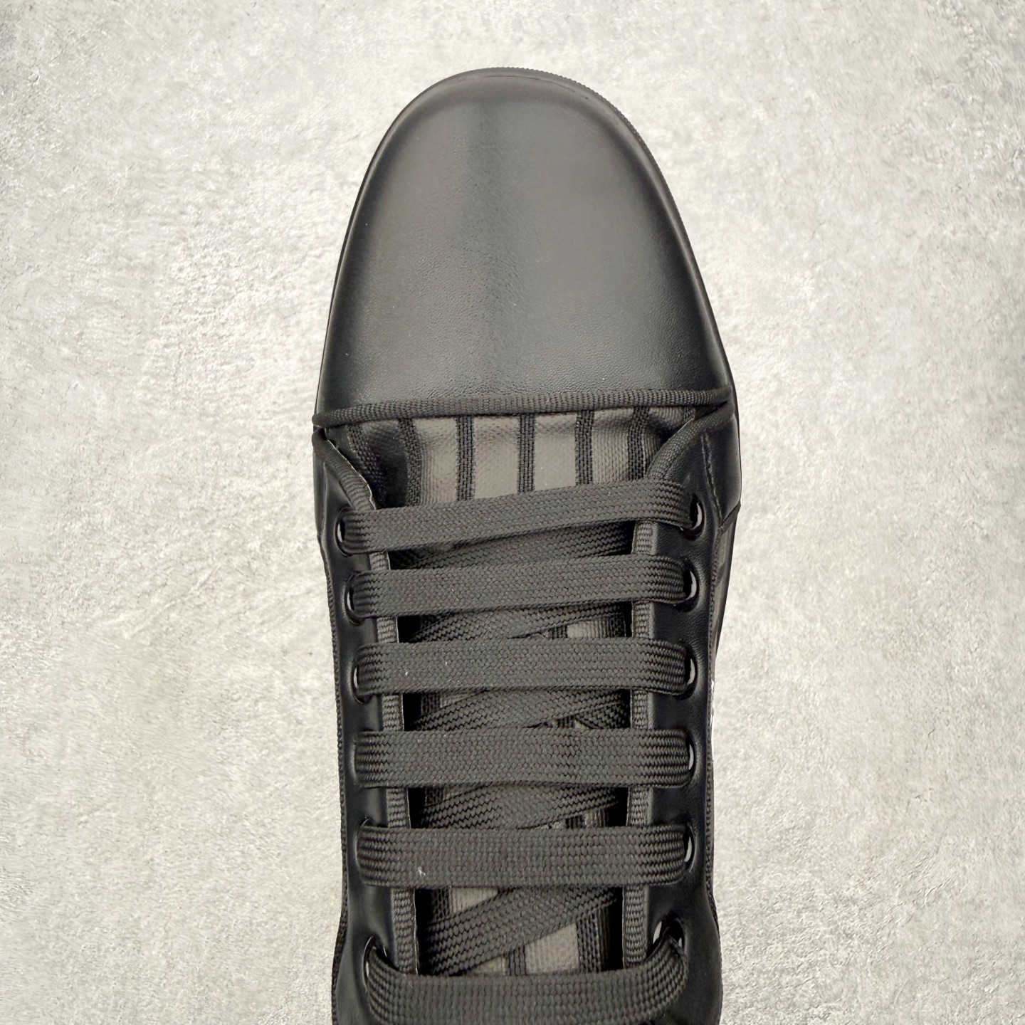 ＃莞产 Christian Louboutin CL（路铂廷） 红底鞋 男鞋低帮红底鞋水钻系带运动休闲板