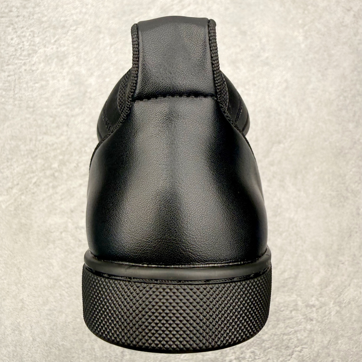 ＃莞产 Christian Louboutin CL（路铂廷） 红底鞋 男鞋低帮红底鞋水钻系带运动休闲板