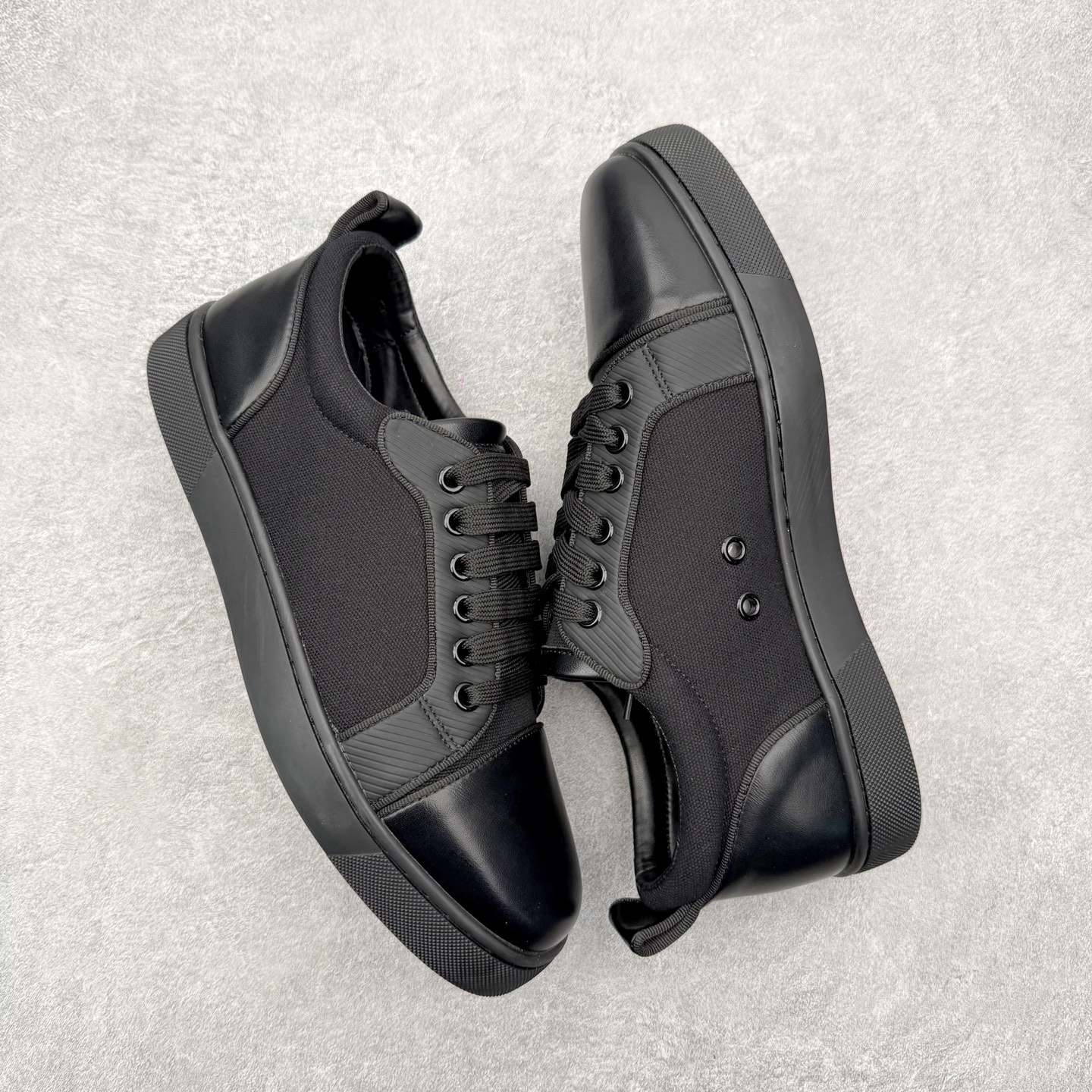 ＃莞产 Christian Louboutin CL（路铂廷） 红底鞋 男鞋低帮红底鞋水钻系带运动休闲板