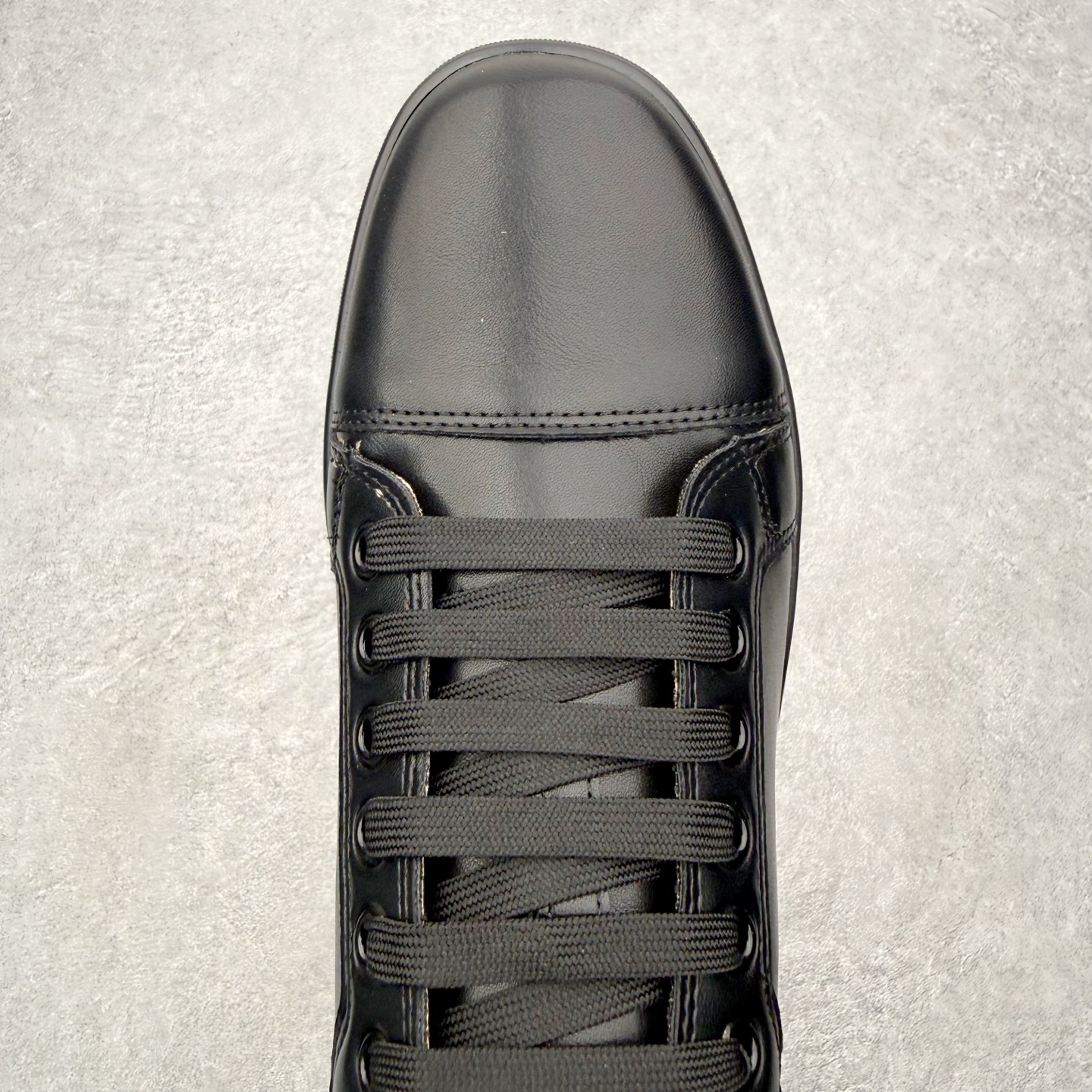 ＃莞产 Christian Louboutin CL（路铂廷） 红底鞋 男鞋低帮红底鞋水钻系带运动休闲板