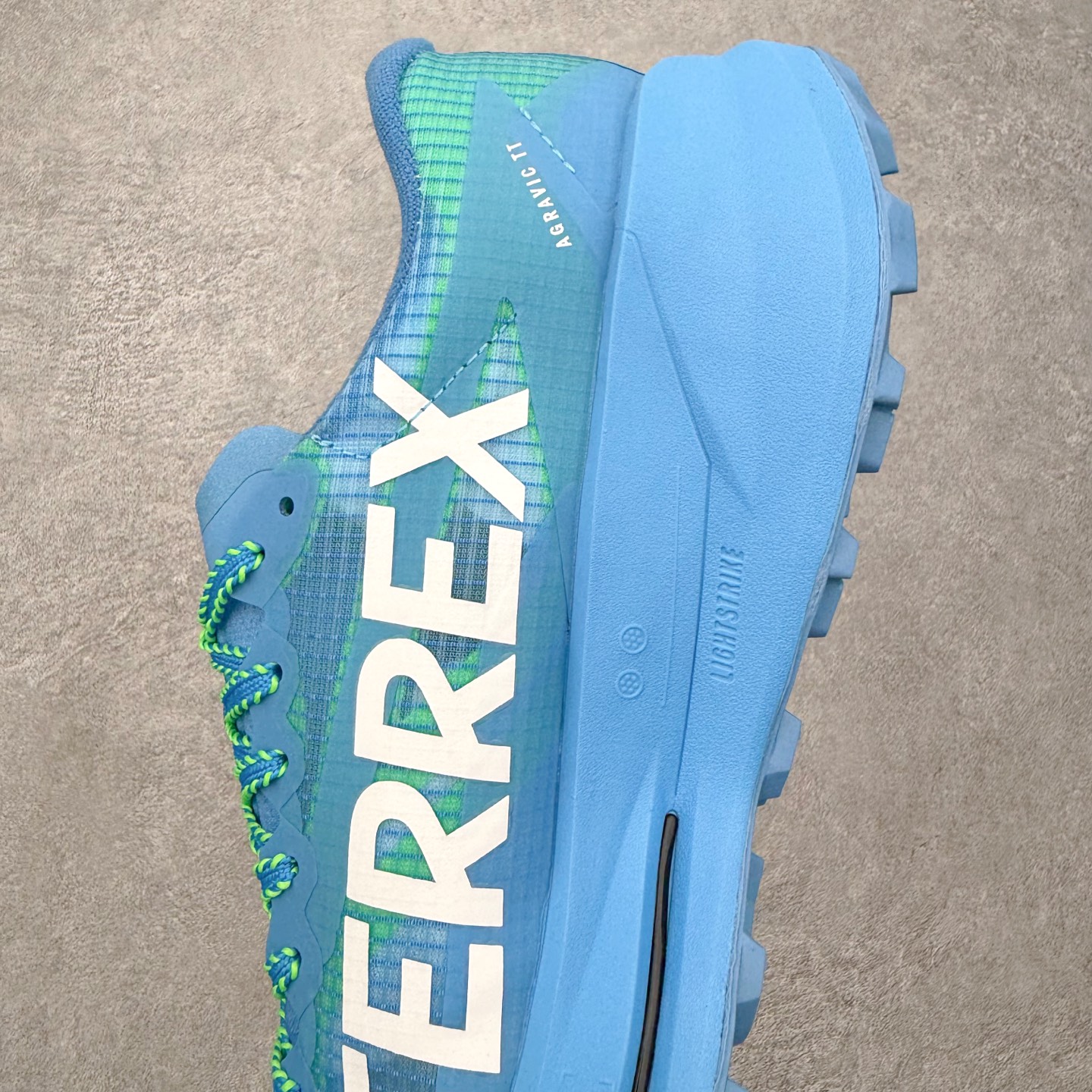 AD Terrex Agravic speed ultra 2 舒适耐用跑步鞋 运动休闲跑鞋 采用较薄的