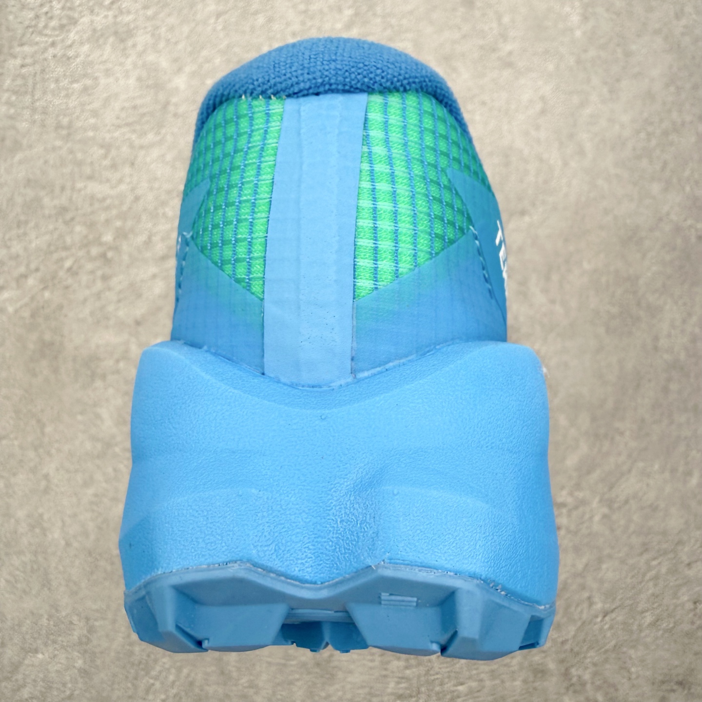 AD Terrex Agravic speed ultra 2 舒适耐用跑步鞋 运动休闲跑鞋 采用较薄的