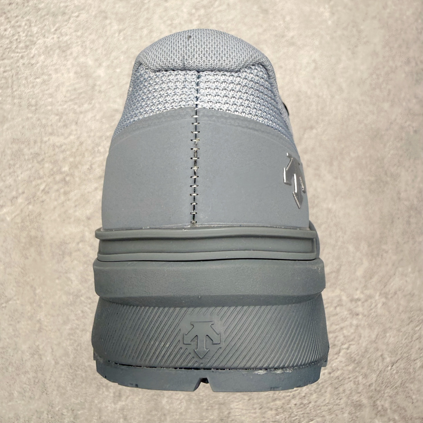 迪桑特DESCENTE Dualis 织物 PRIME GTX WIRE 2.0 BOA 防水低帮生活休