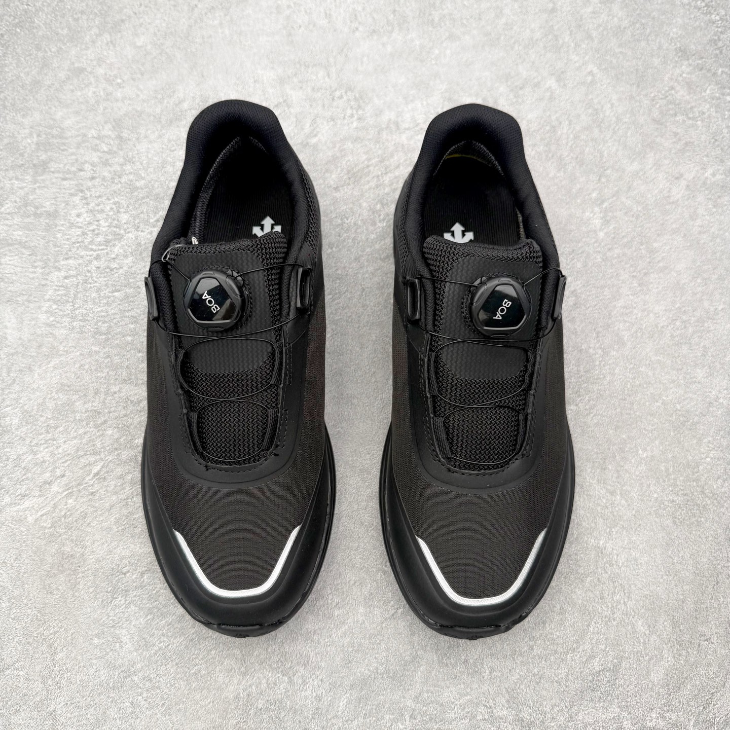 迪桑特DESCENTE Dualis 织物 PRIME GTX WIRE 2.0 BOA 防水低帮生活休