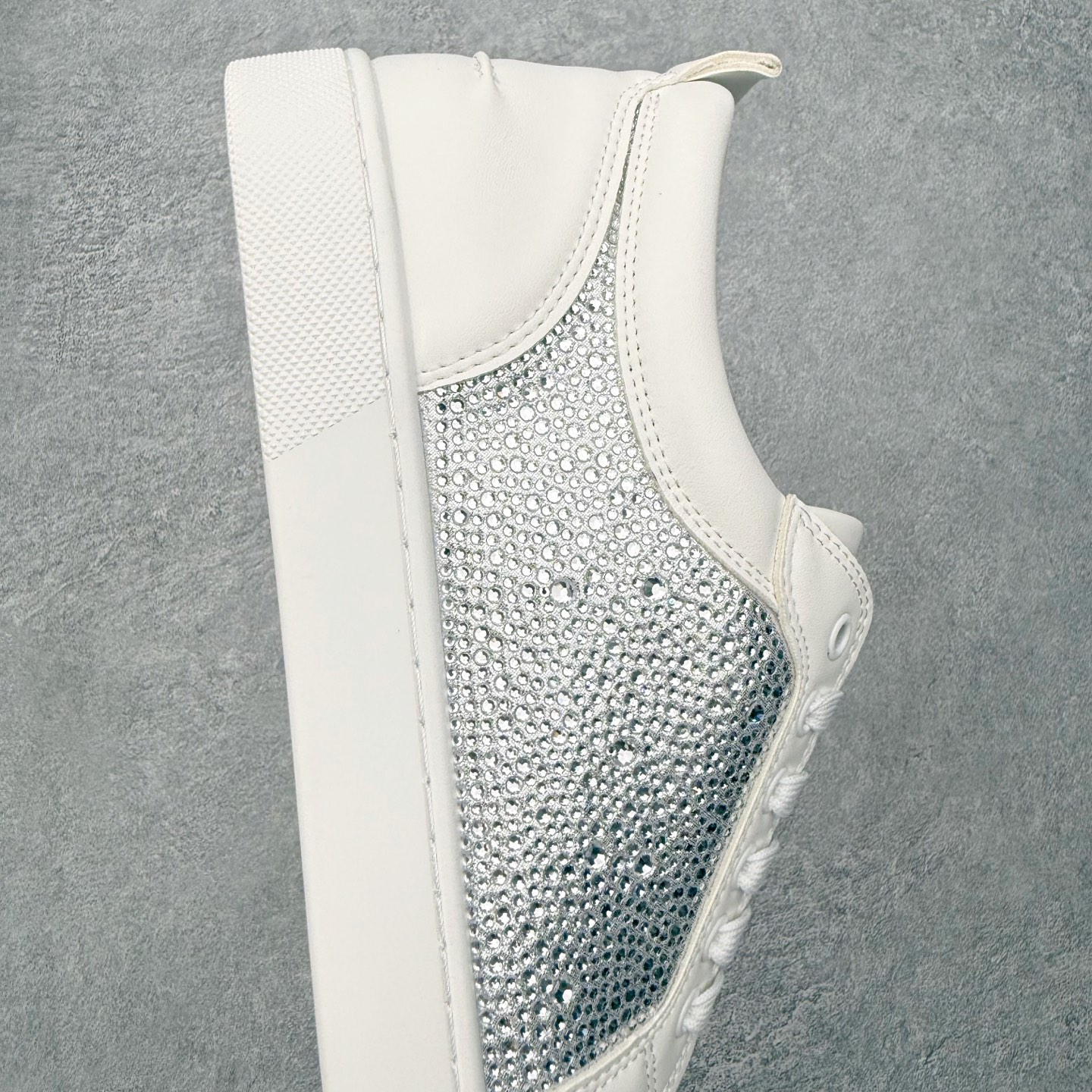 ＃莞产 Christian Louboutin CL（路铂廷） 红底鞋 男鞋低帮红底鞋水钻系带运动休闲板
