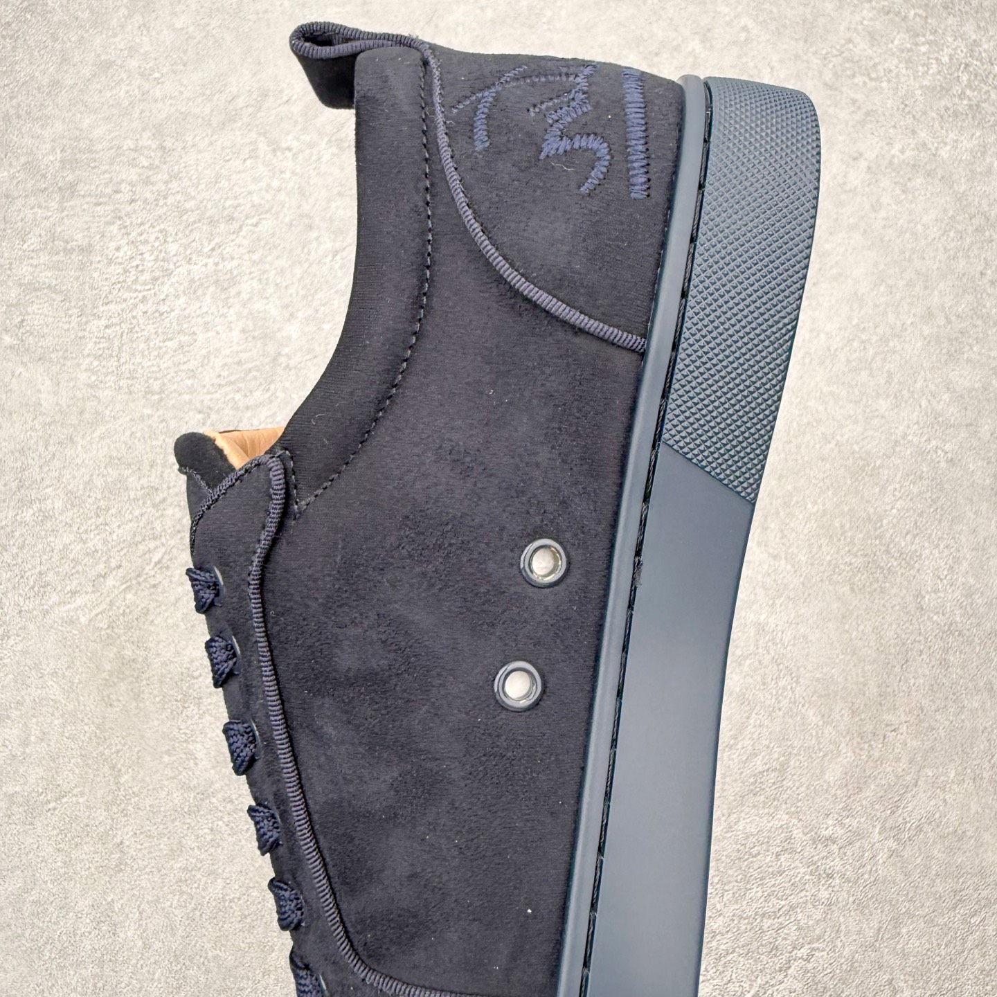 ＃莞产 Christian Louboutin CL（路铂廷） 红底鞋 男鞋低帮红底鞋水钻系带运动休闲板