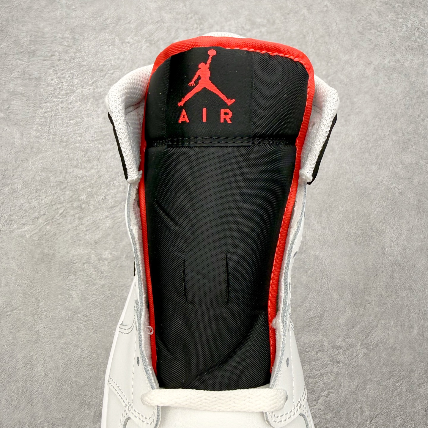 ＃纯原 Air Jordan AJ1 Mid 中帮 白黑红 DQ8426-109 终端优势供应 市面中低