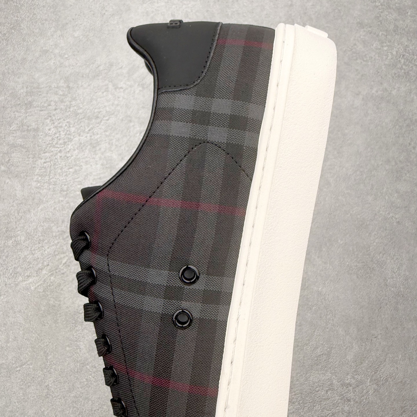 ＃CX Burberry博柏利巴宝莉皮革格纹系带低帮时尚板鞋 选用优质材料，精细制作。经典设计，展现优雅