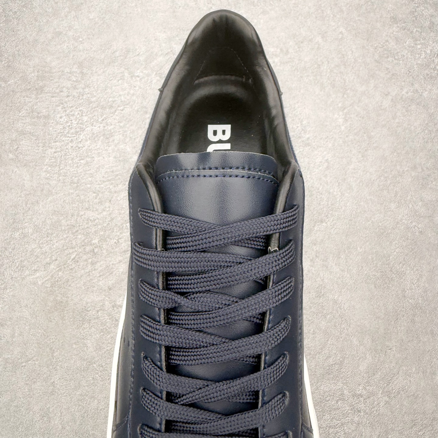 ＃CX Burberry博柏利巴宝莉皮革格纹系带低帮时尚板鞋 选用优质材料，精细制作。经典设计，展现优雅