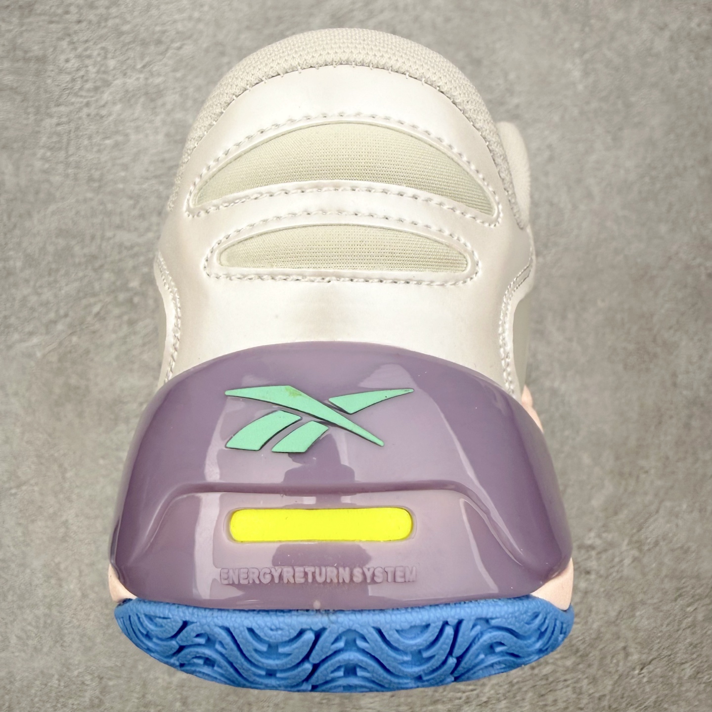 Reebok Angel Reese 1 “Mebounds” 锐步安吉尔里斯一代舒适百搭篮球鞋 从健身