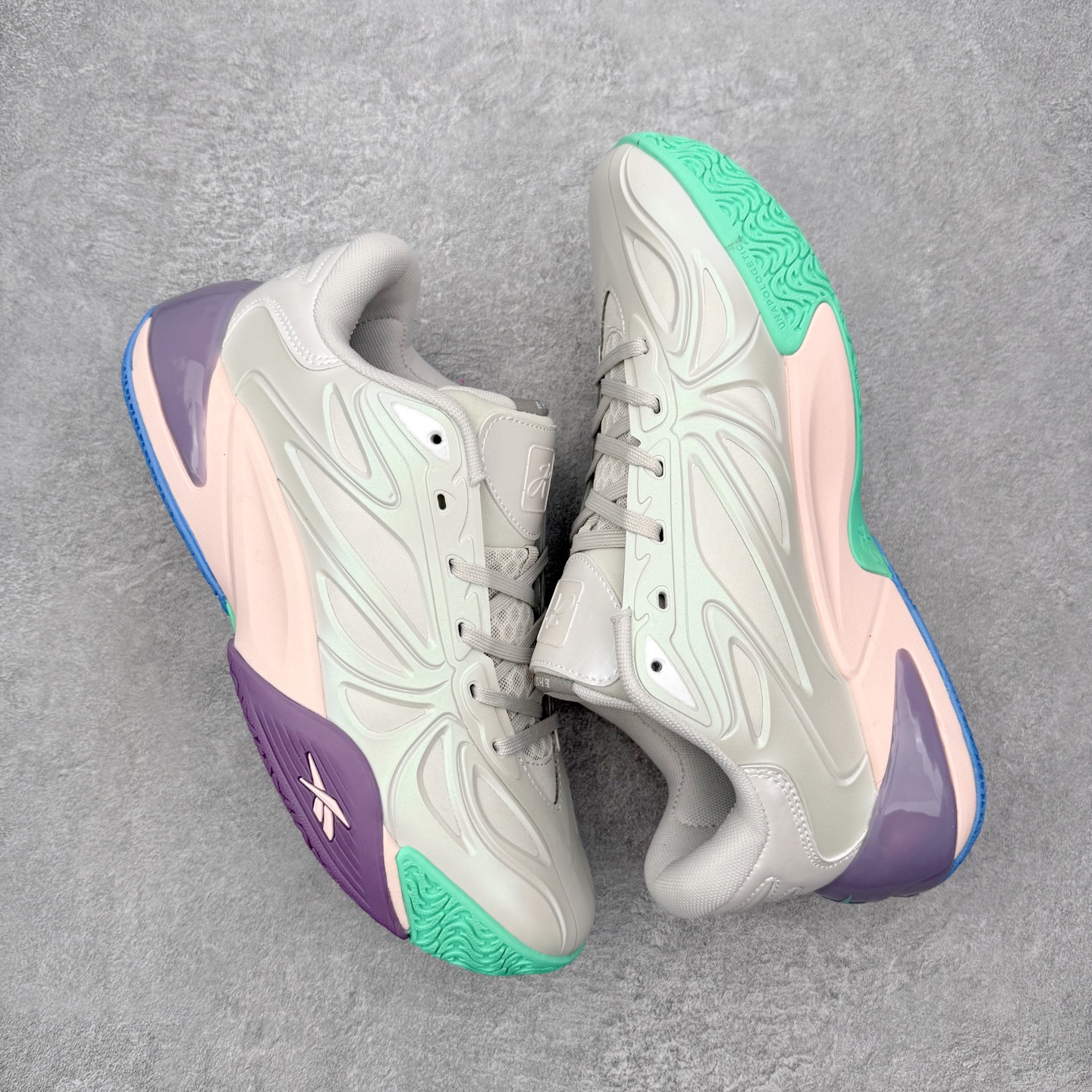 Reebok Angel Reese 1 “Mebounds” 锐步安吉尔里斯一代舒适百搭篮球鞋 从健身