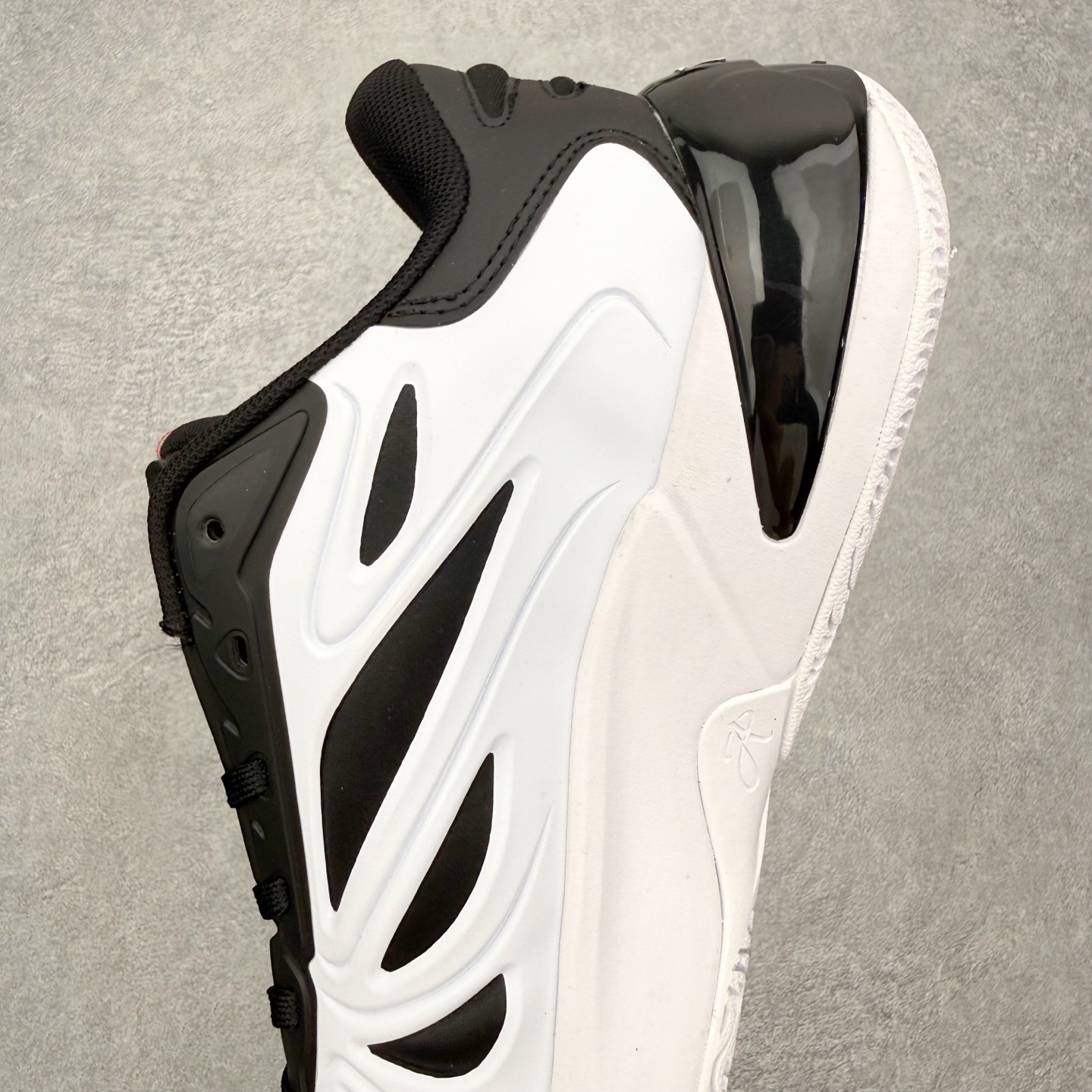 Reebok Angel Reese 1 “Mebounds” 锐步安吉尔里斯一代舒适百搭篮球鞋 从健身