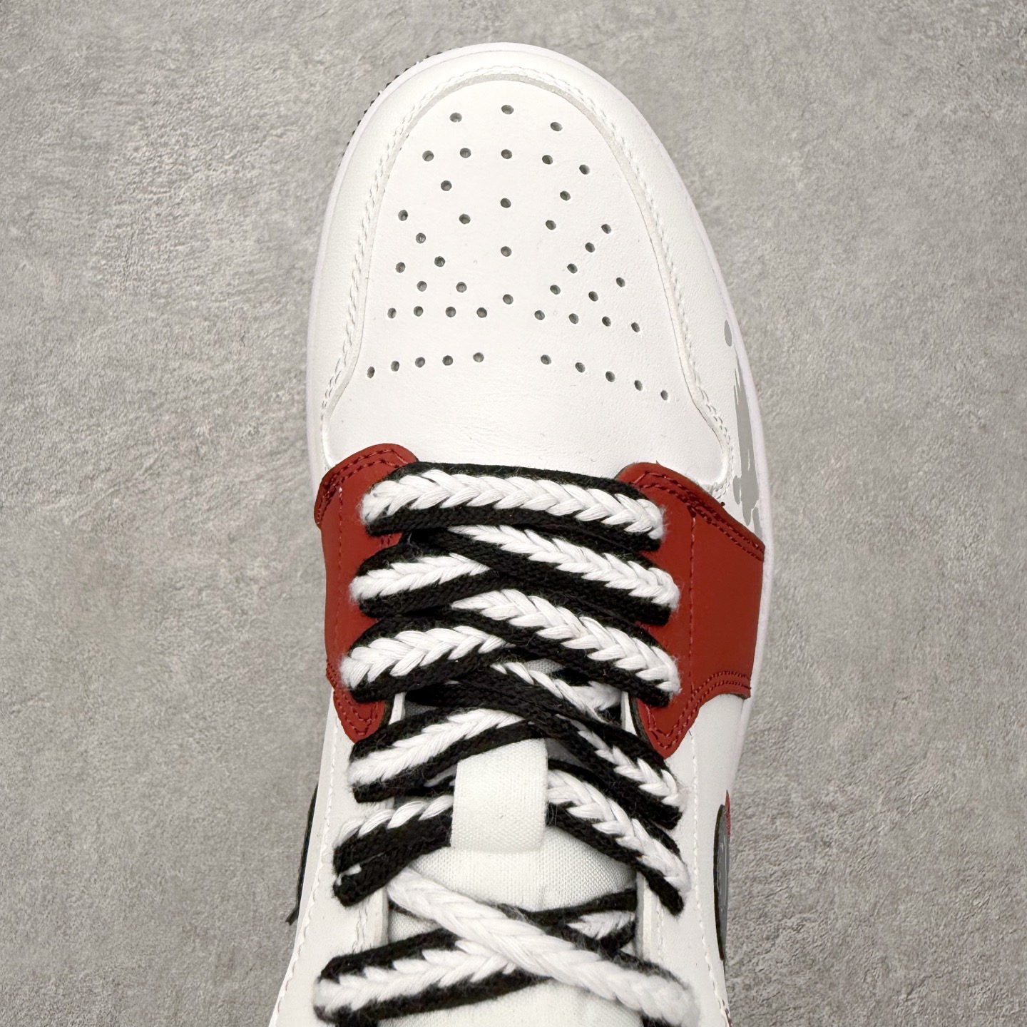 福利特价 手慢无👋🏻👋🏻👋🏻Air Jordan 1 Low 原厂内置气垫魔块 A模大底 头层小牛皮鞋舌
