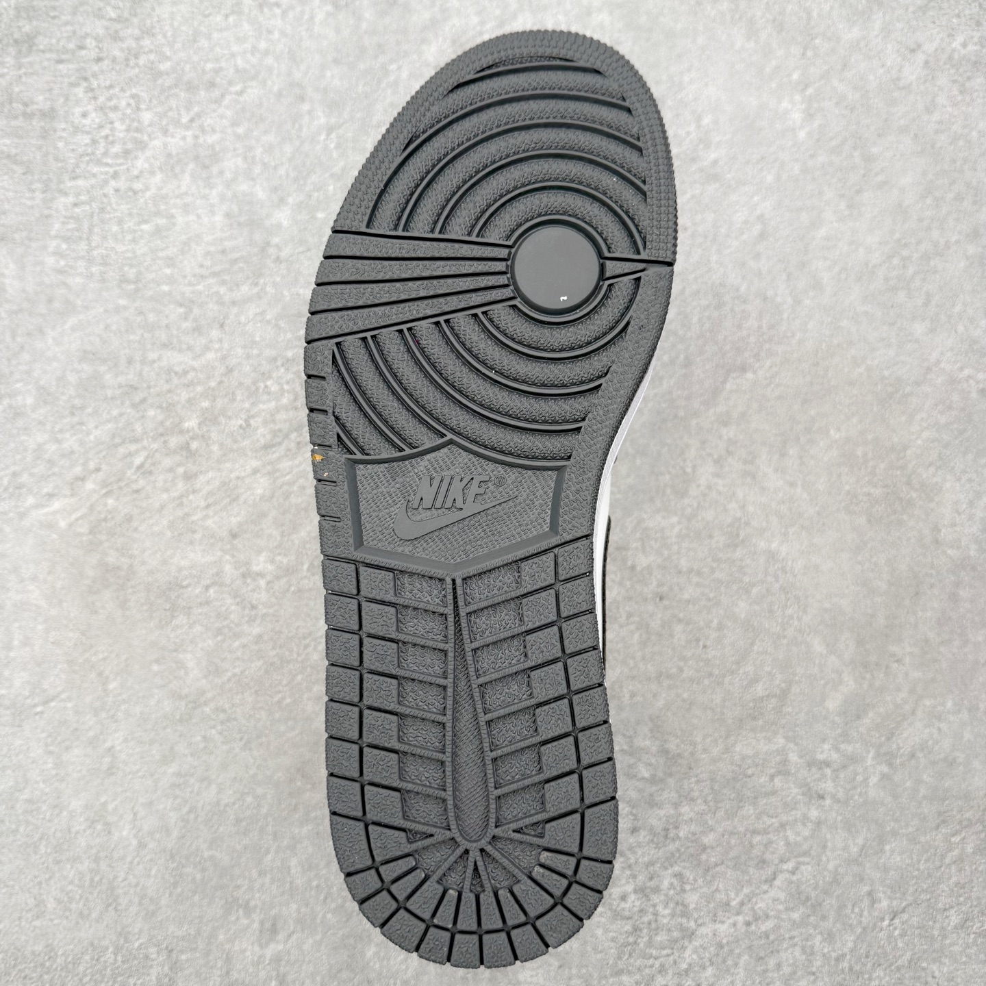 福利特价 手慢无👋🏻👋🏻👋🏻Air Jordan 1 Low 原厂内置气垫魔块 A模大底 头层小牛皮鞋舌
