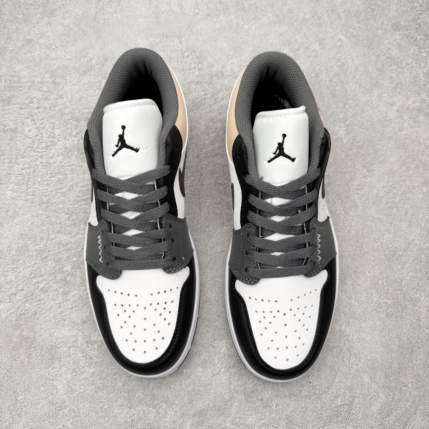 福利特价 手慢无👋🏻👋🏻👋🏻Air Jordan 1 Low 原厂内置气垫魔块 A模大底 头层小牛皮鞋舌