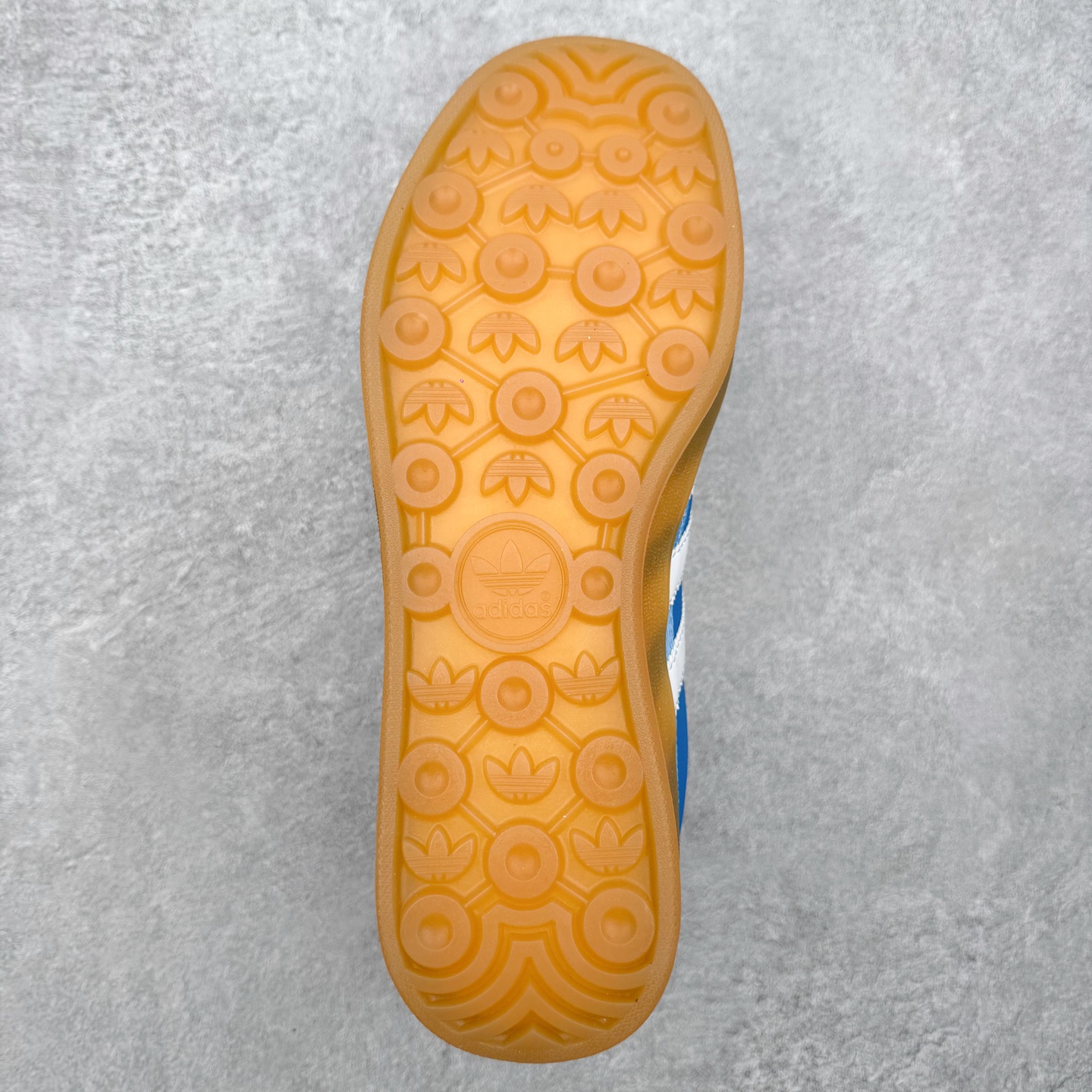 ＃神版 Bad Bunny x AD Gazelle Indoor Trainers 坏痞兔联名羚羊内训