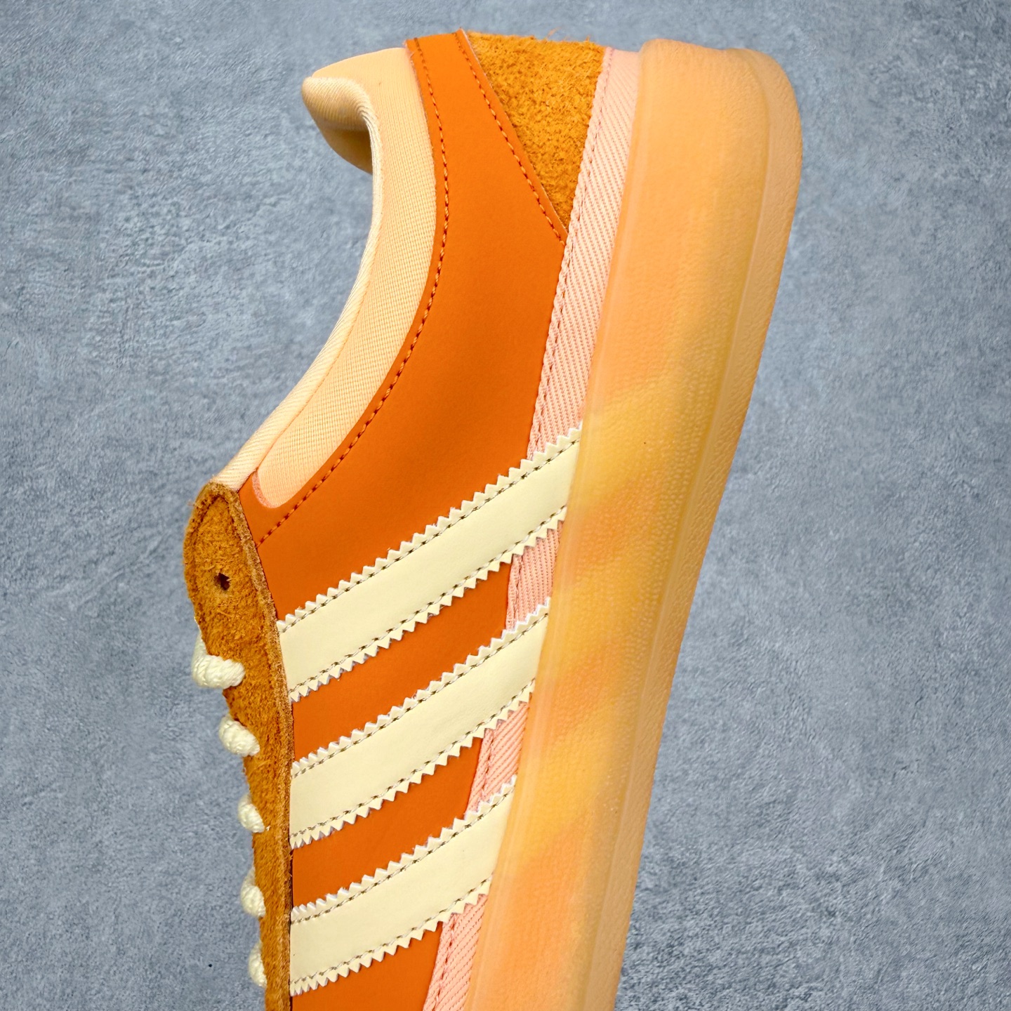 ＃神版 Bad Bunny x AD Gazelle Indoor Trainers 坏痞兔联名羚羊内训