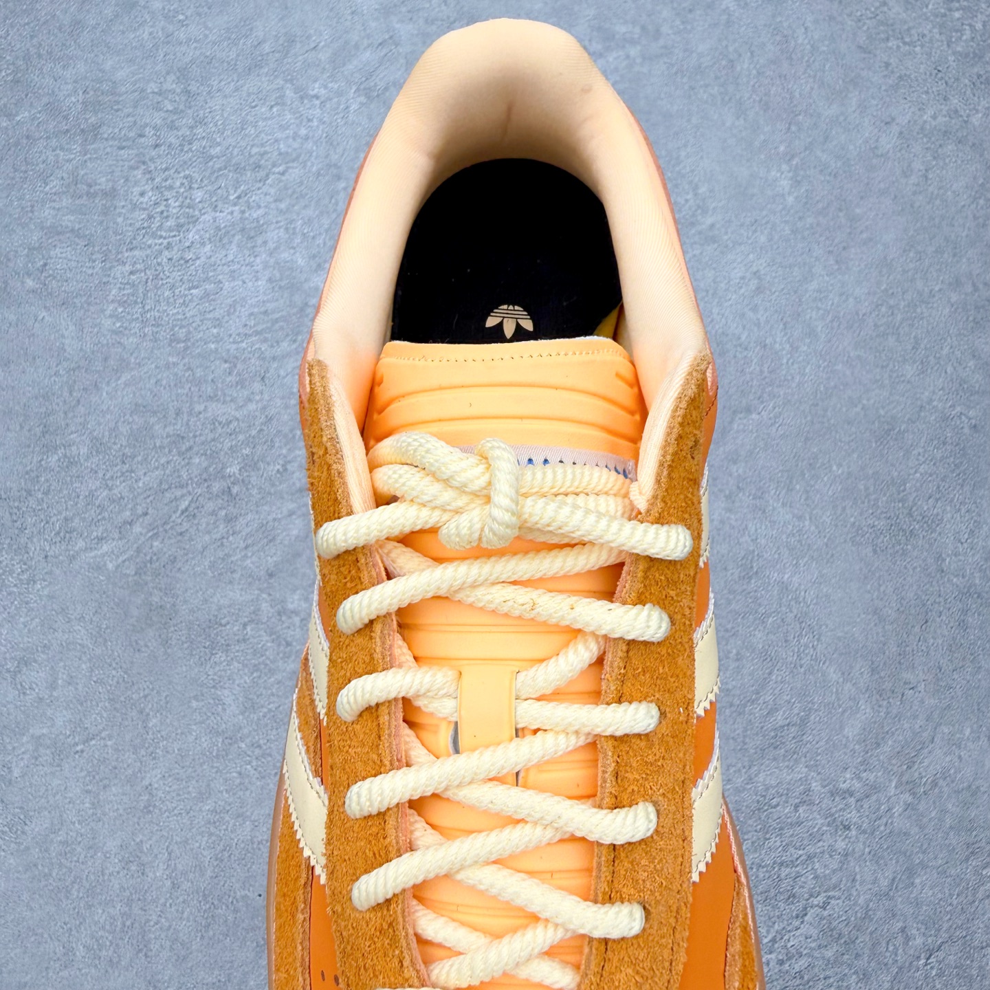 ＃神版 Bad Bunny x AD Gazelle Indoor Trainers 坏痞兔联名羚羊内训