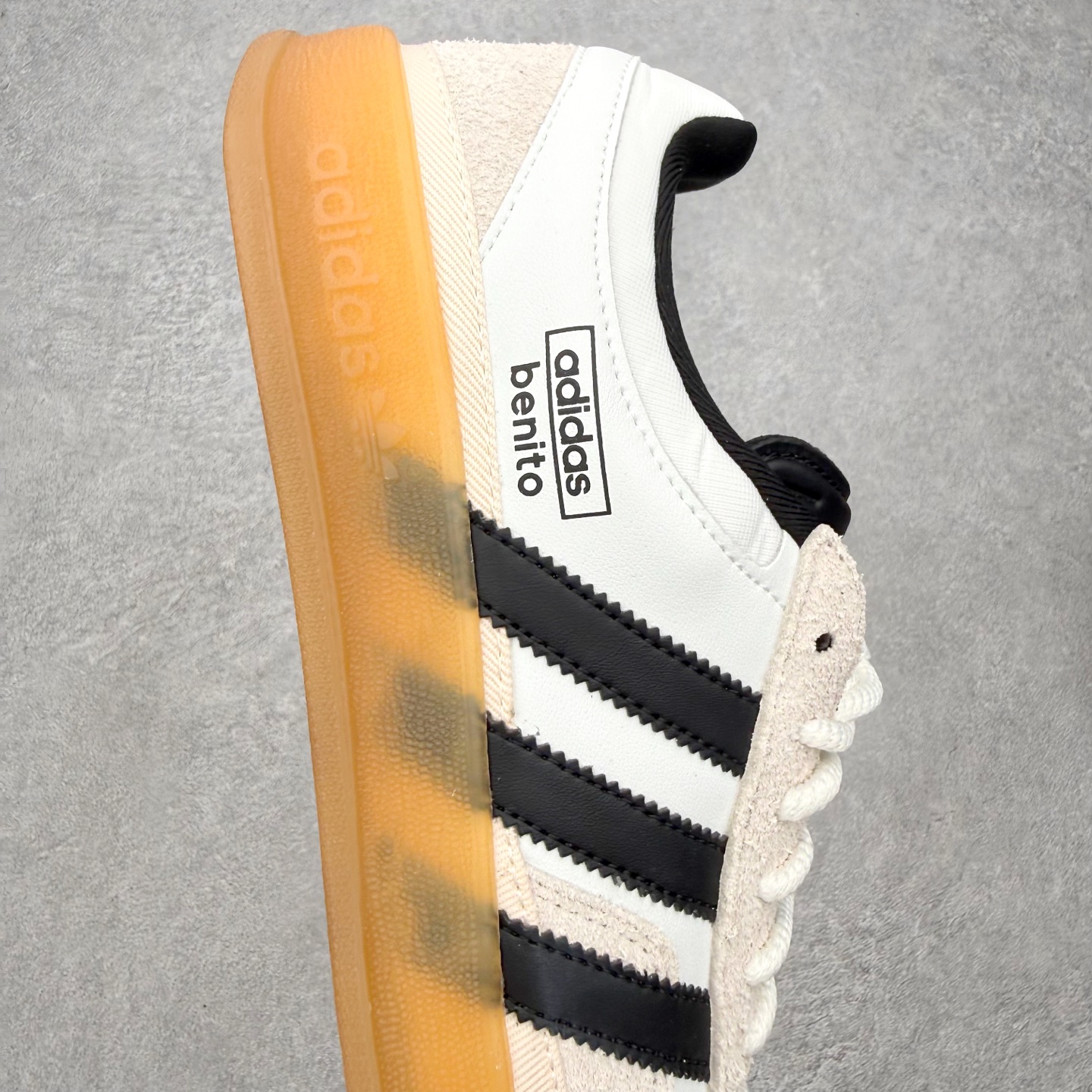 ＃神版 Bad Bunny x AD Gazelle Indoor Trainers 坏痞兔联名羚羊内训