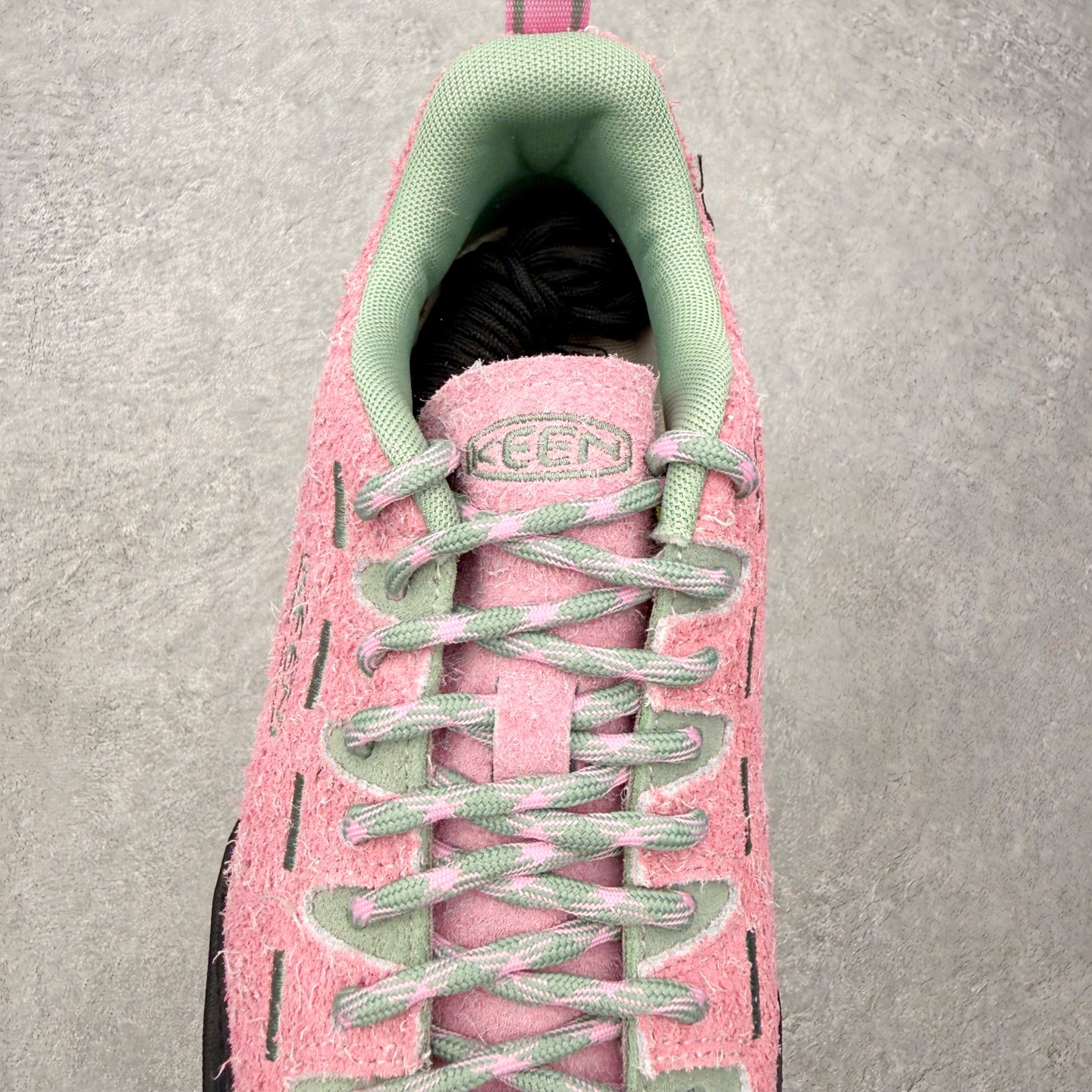 ＃神版 Keen Jasper Zionic 皮革绒面复古拼色系带登山徒步鞋 这双鞋不仅传承了KEEN自