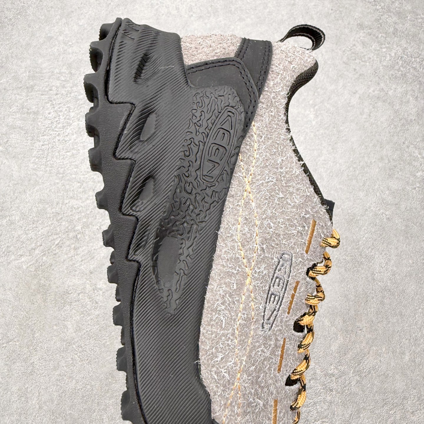 ＃神版 Keen Jasper Zionic 皮革绒面复古拼色系带登山徒步鞋 这双鞋不仅传承了KEEN自