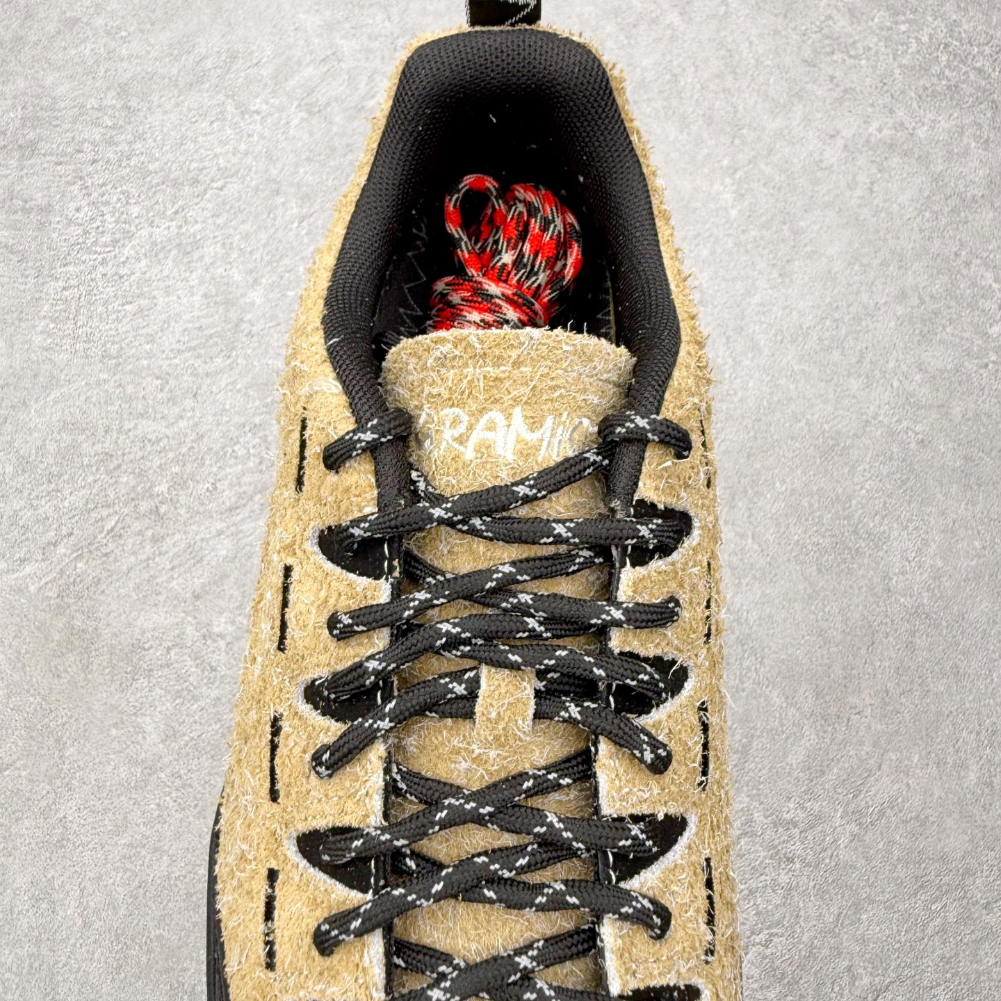 ＃神版 Keen Jasper Zionic 皮革绒面复古拼色系带登山徒步鞋 这双鞋不仅传承了KEEN自