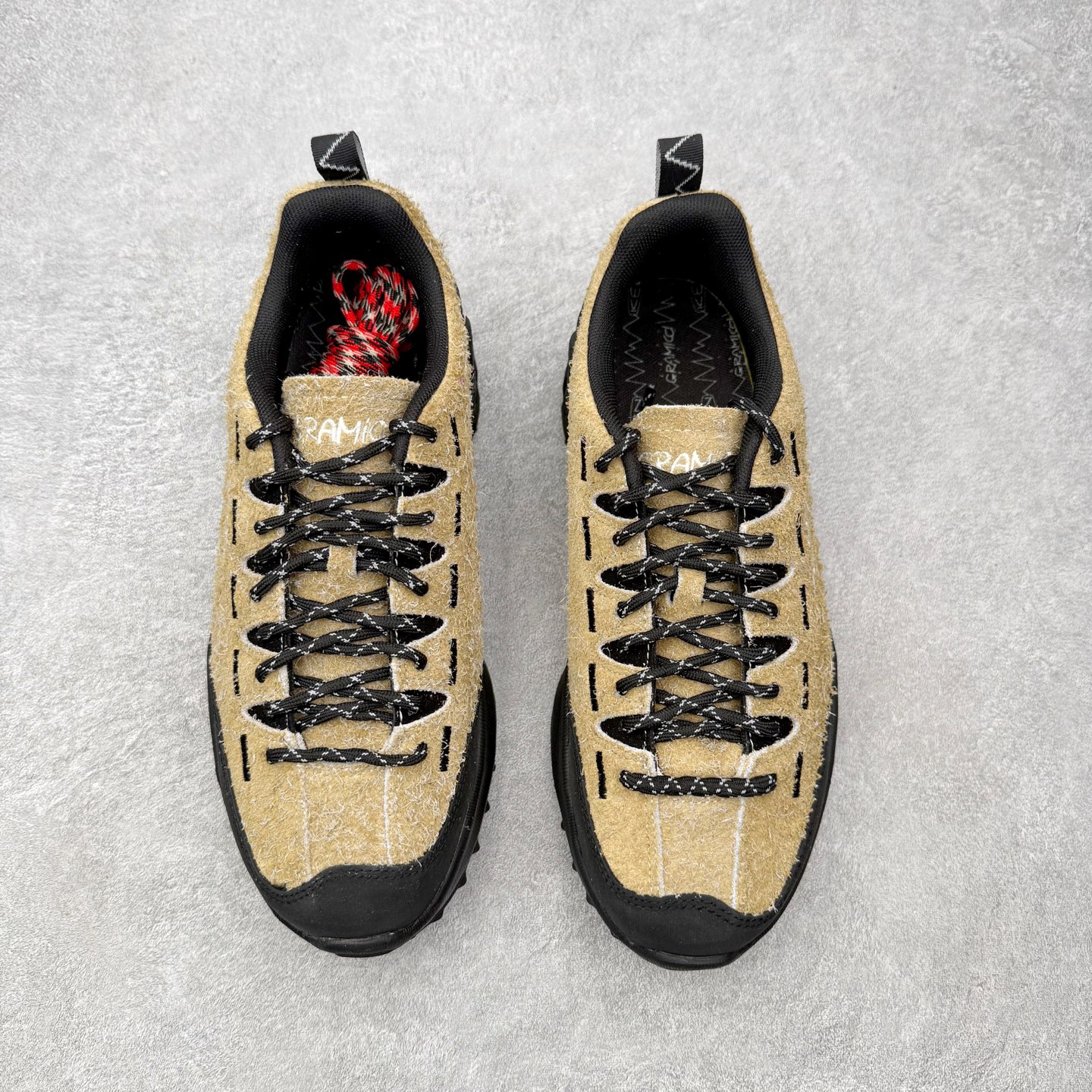 ＃神版 Keen Jasper Zionic 皮革绒面复古拼色系带登山徒步鞋 这双鞋不仅传承了KEEN自