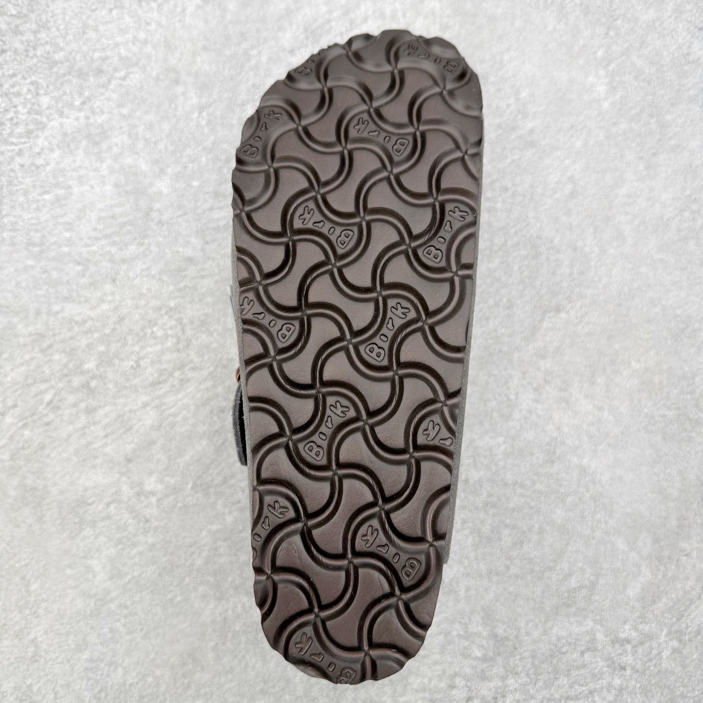 ＃GX Birkenstock Boston VL 勃肯绒面金属针扣软木底包头拖鞋 牛皮绒面革质地柔软 
