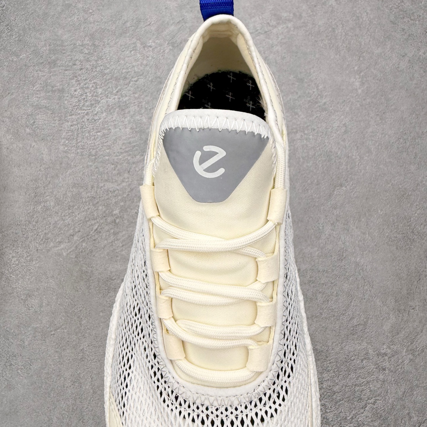 Ecco爱步 GOLF BIOM H5 百搭潮流 耐磨 低帮 高尔夫球鞋 男款 鞋面采用透气网面和多种材