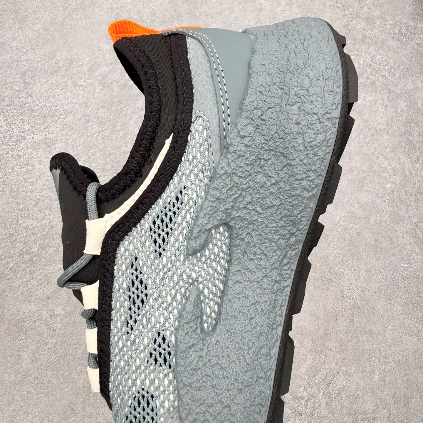 Ecco爱步 GOLF BIOM H5 百搭潮流 耐磨 低帮 高尔夫球鞋 男款 鞋面采用透气网面和多种材
