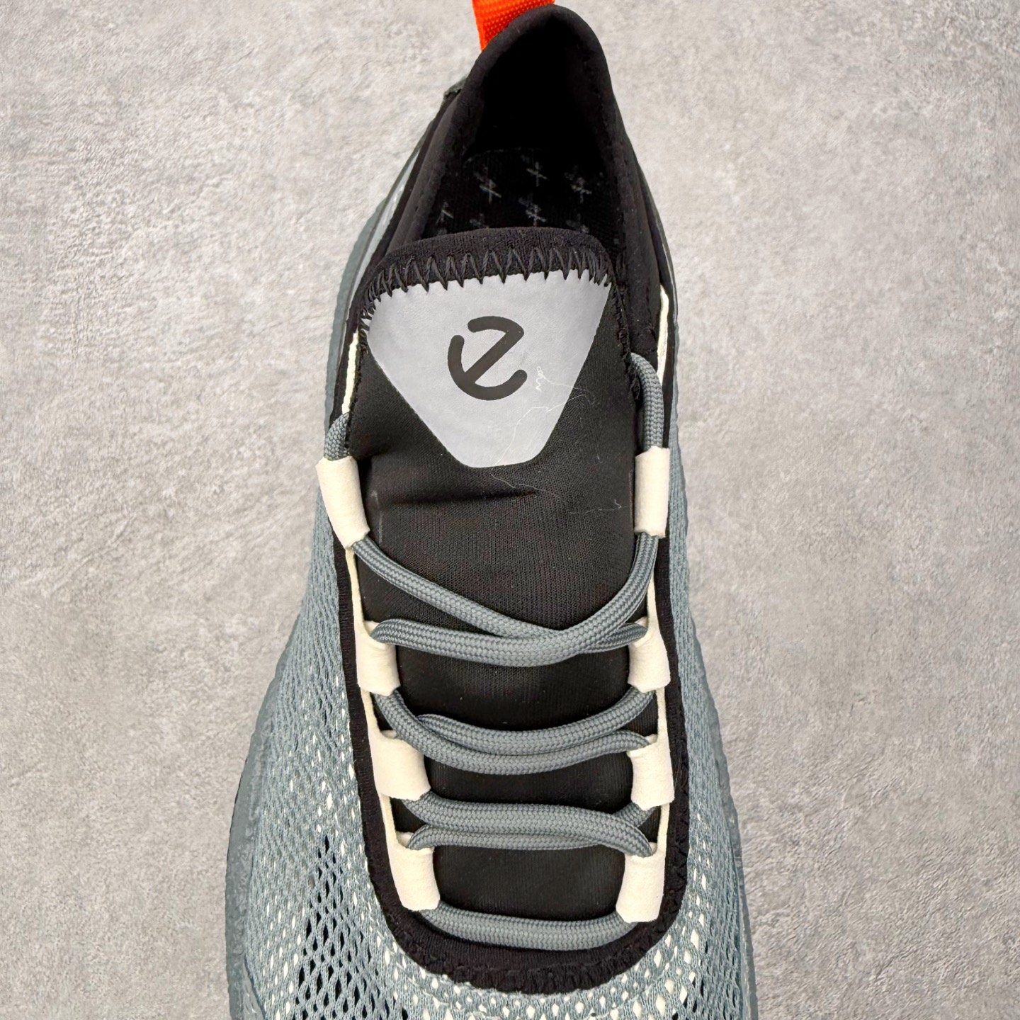 Ecco爱步 GOLF BIOM H5 百搭潮流 耐磨 低帮 高尔夫球鞋 男款 鞋面采用透气网面和多种材