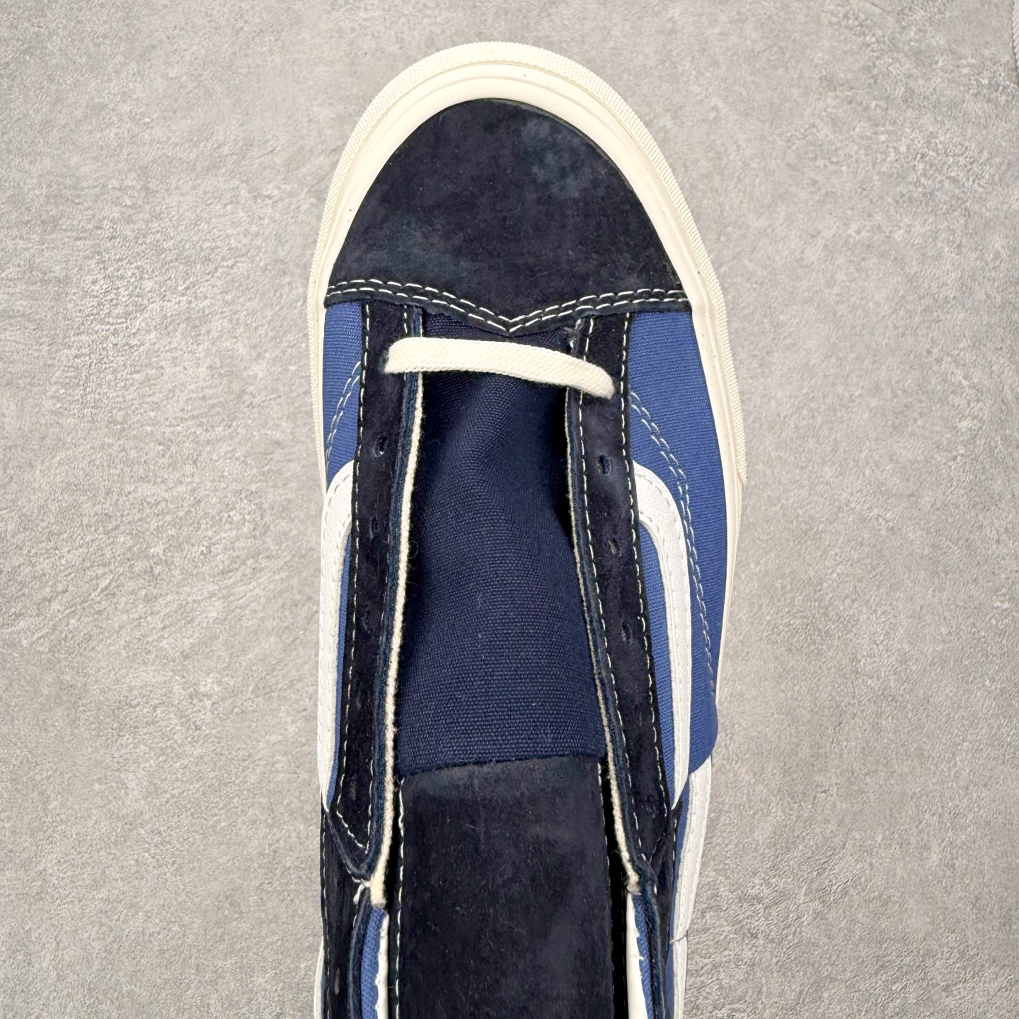 Vans Clash The Wall 经典解构高帮致敬街头文化，挑战传统规则 此次全新系列融合Auth