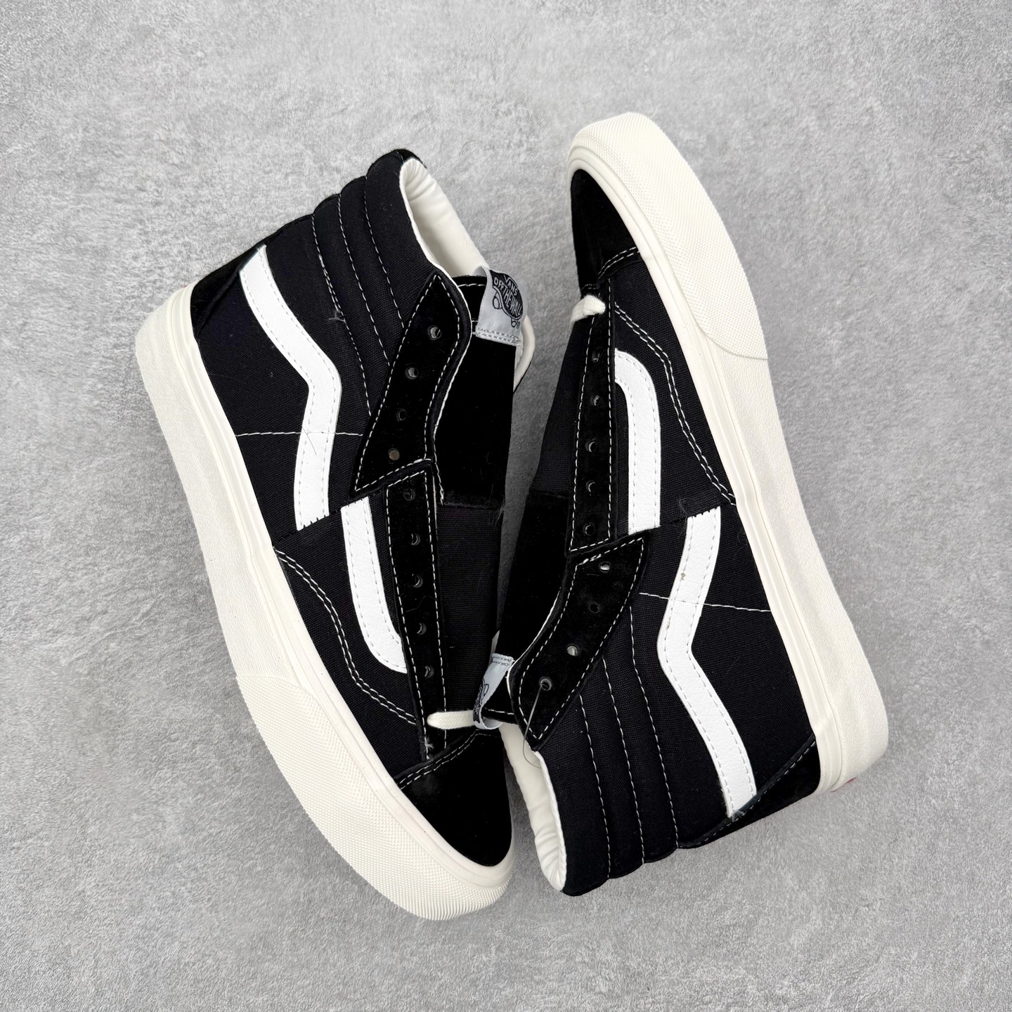 Vans Clash The Wall 经典解构高帮致敬街头文化，挑战传统规则 此次全新系列融合Auth
