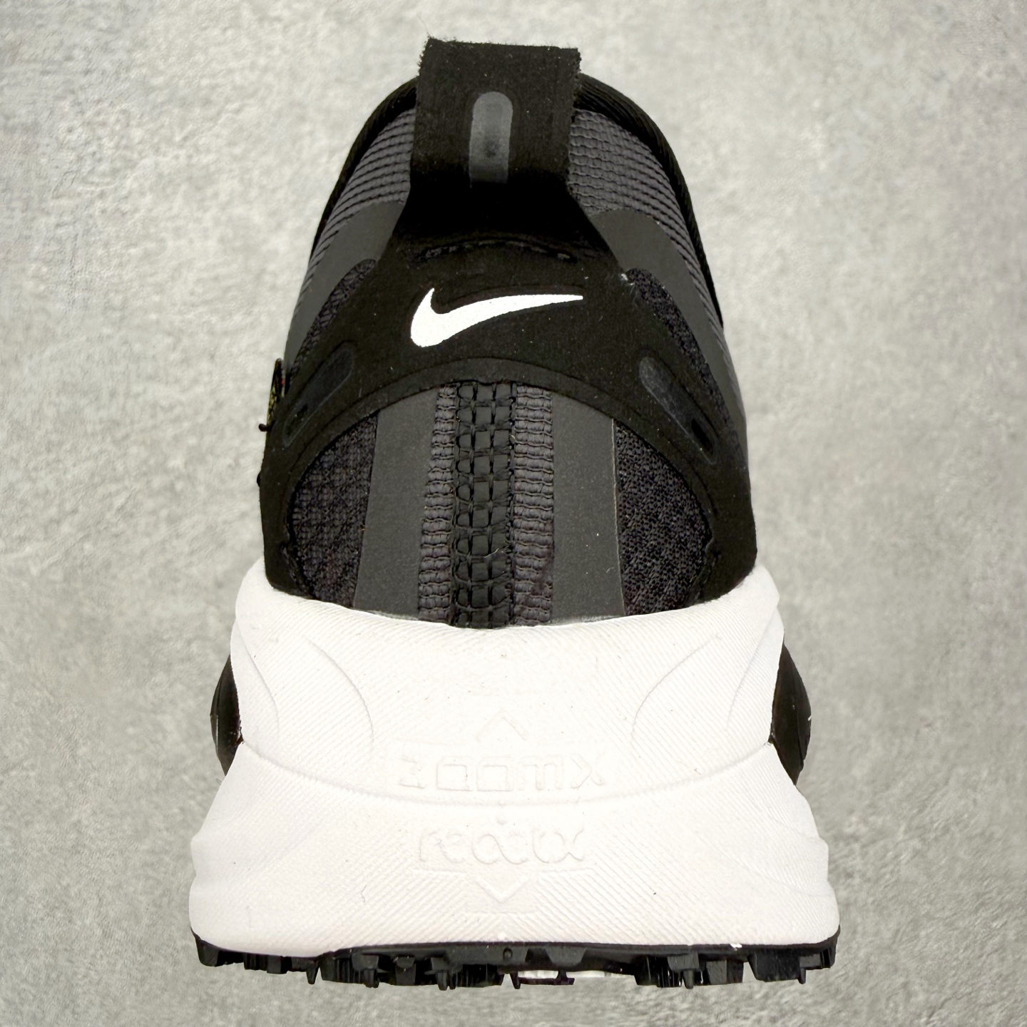 ＃QD纯原 Nike Zoom Vomero 18 GORE-TEX Black Metallic Si