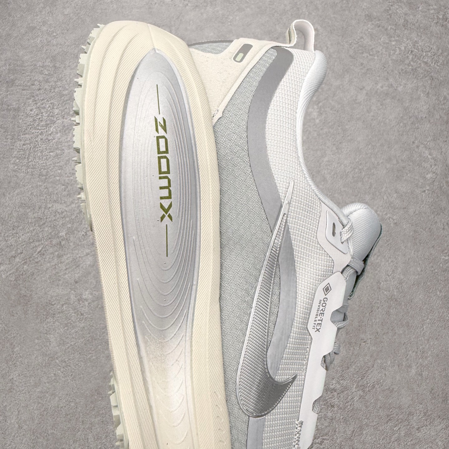 ＃QD纯原 Nike Vomero 18 GTX GORE-TEX Pure Platinum Meta