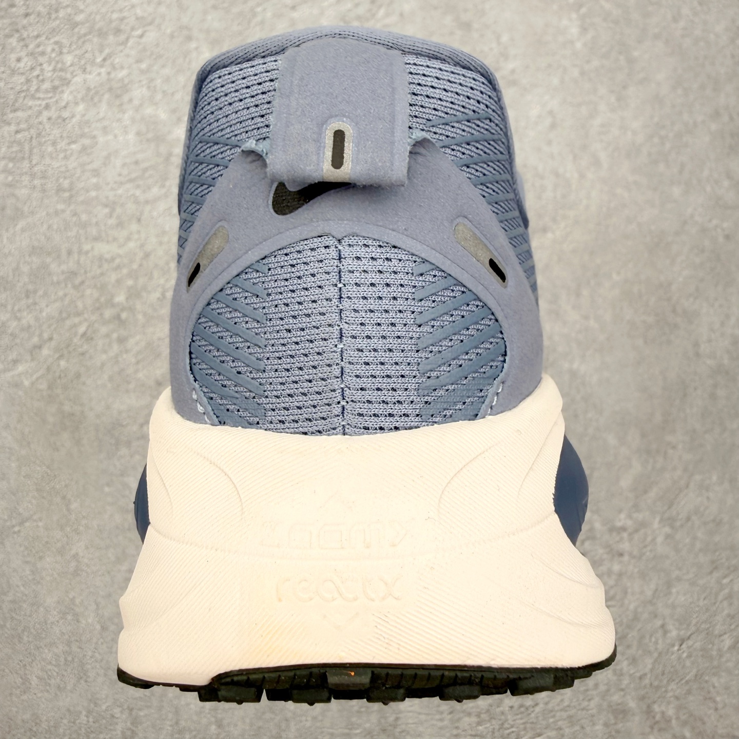 ＃QD纯原 Nike Air Zoom Vomero 18 Ashen Slate Diffused B