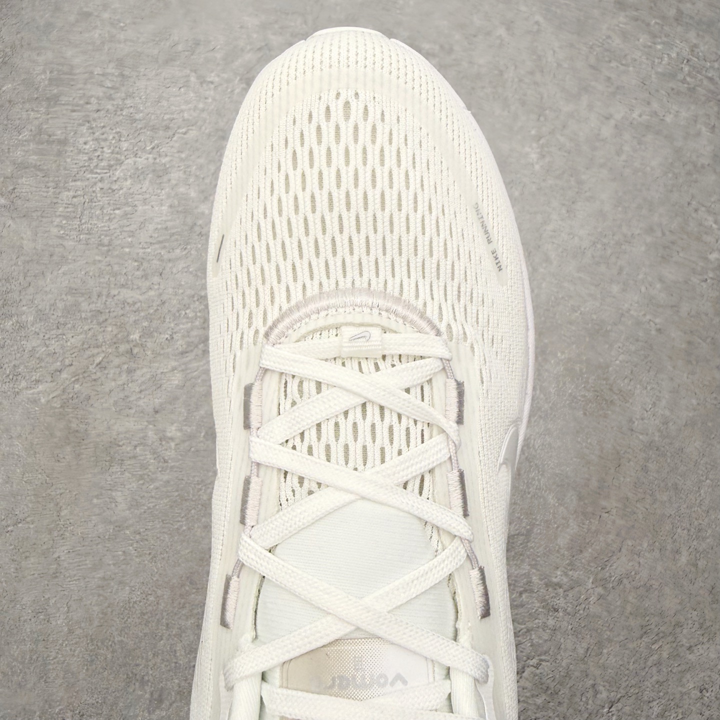 ＃QD纯原 Nike Air Zoom Vomero 18 White Photon Dust Summ