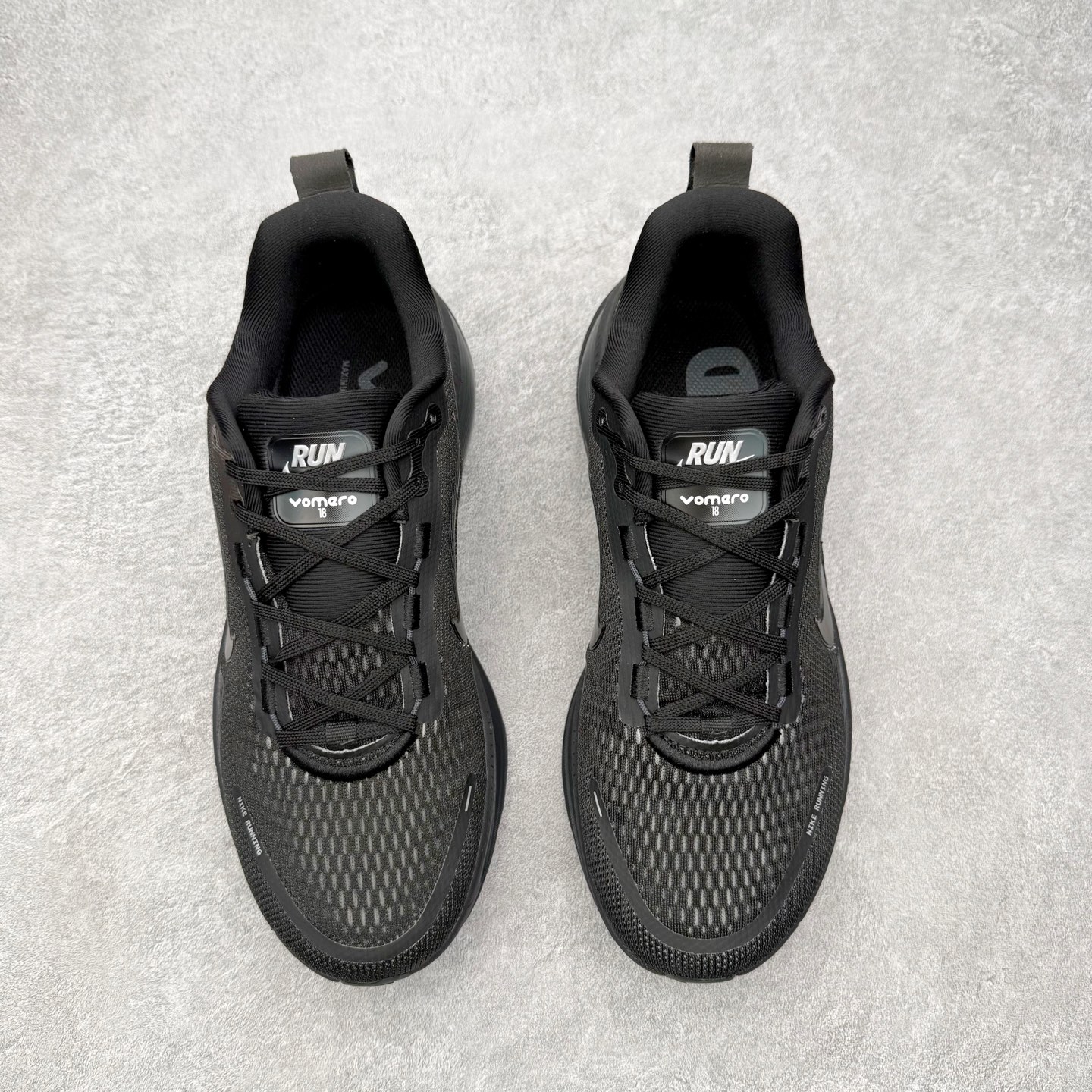 ＃QD纯原 Nike Air Zoom Vomero 18 Black Dark Smoke Grey 