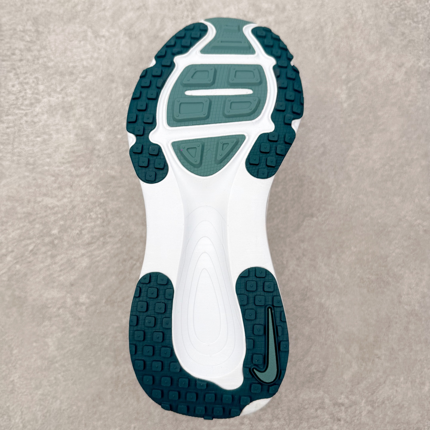 ＃QD纯原 Nike Air Zoom Vomero 18 Summit White Geode Tea