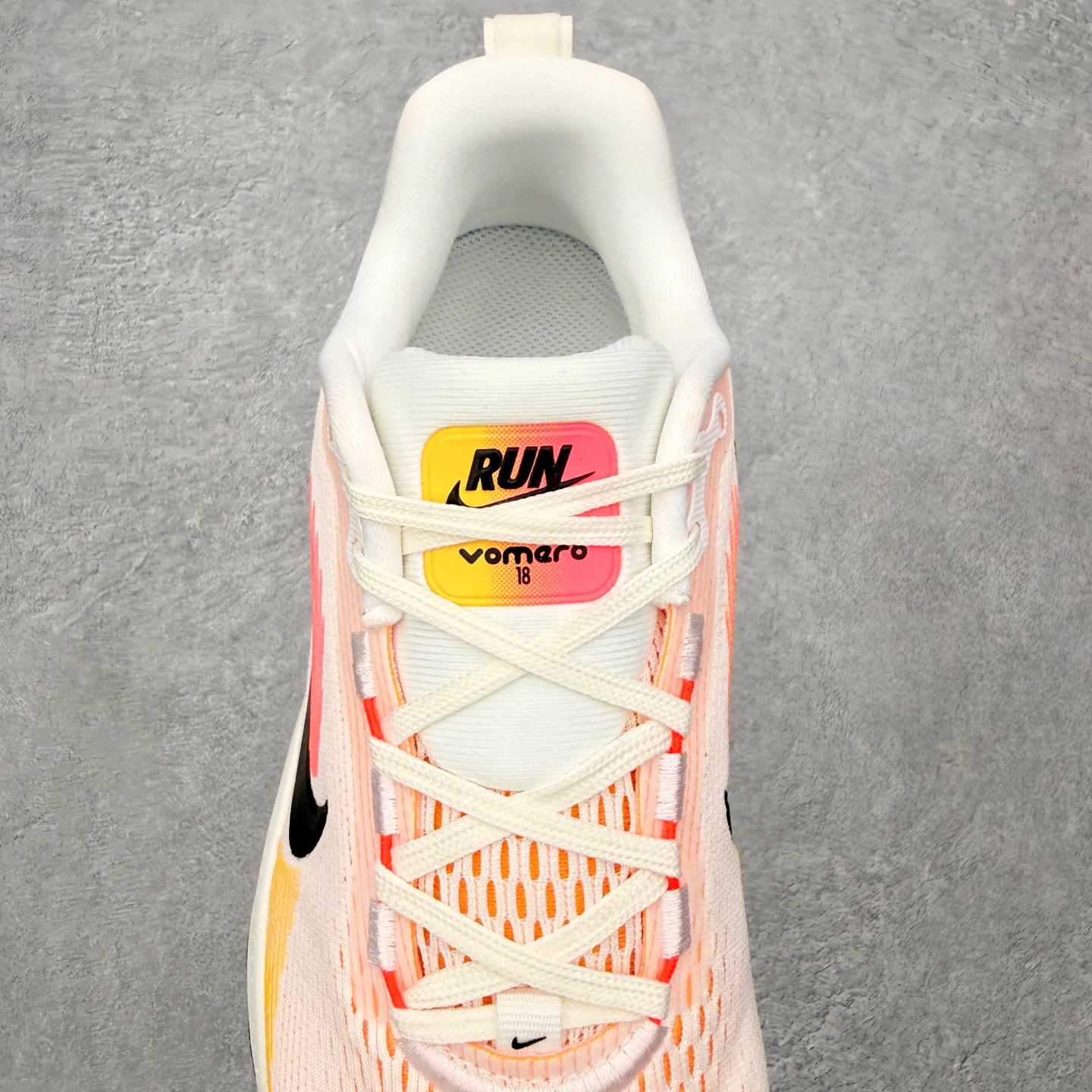 ＃QD纯原 Nike Air Zoom Vomero 18 Sail Bright Crimson La
