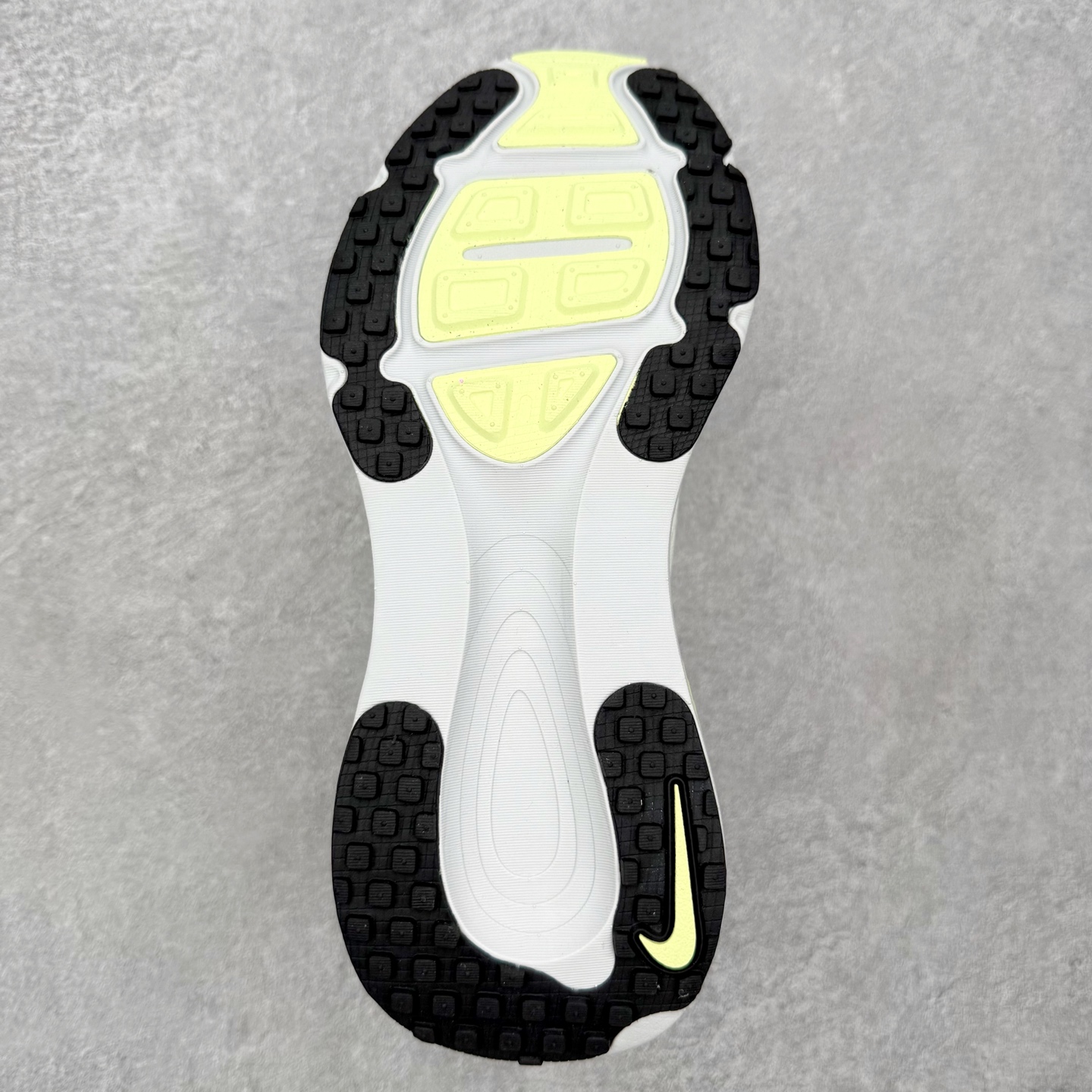 ＃QD纯原 Nike Air Zoom Vomero 18 Summit White Barely Vo